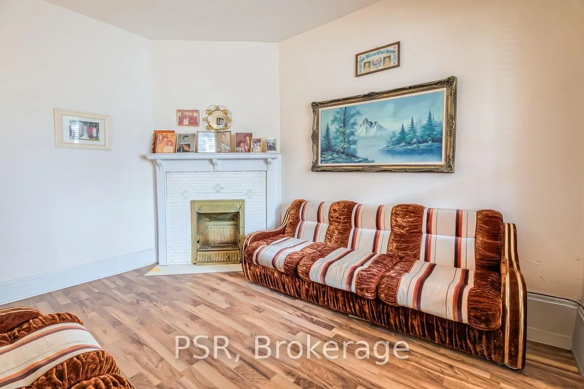 Photo 28 of 41 Springhurst Avenue, Toronto, South Parkdale — HOMEH