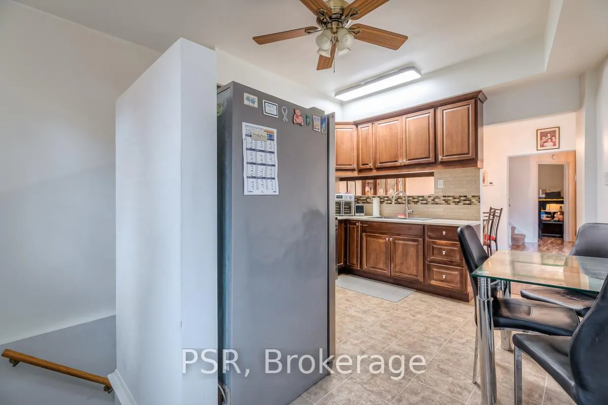 Photo 29 of 41 Springhurst Avenue, Toronto, South Parkdale — HOMEH