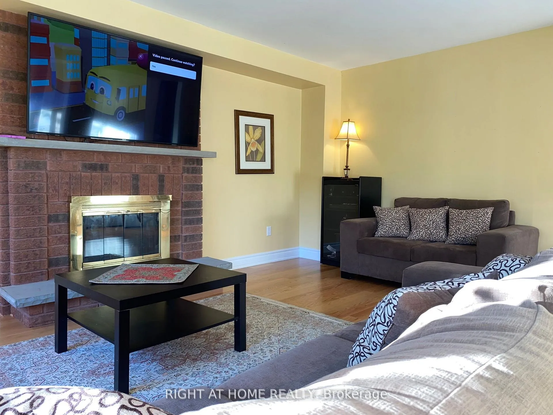 Photo 3 of 92 Nelson Circle, Newmarket, Armitage — HOMEH