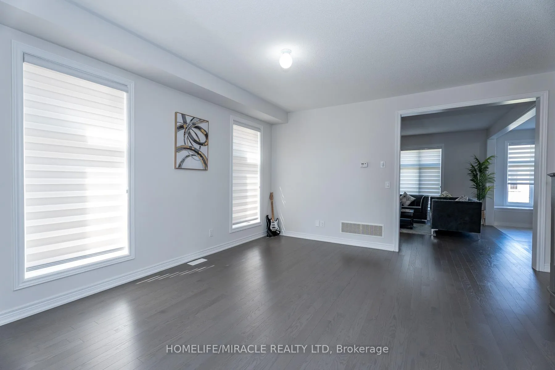 Photo 9 of 5 Ainslie Hill Crescent, Georgina, Sutton & Jackson's Point — HOMEH