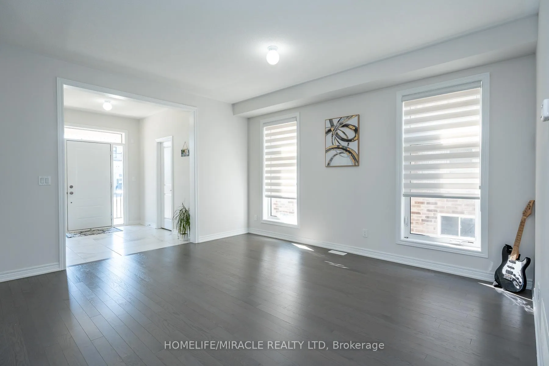 Photo 11 of 5 Ainslie Hill Crescent, Georgina, Sutton & Jackson's Point — HOMEH