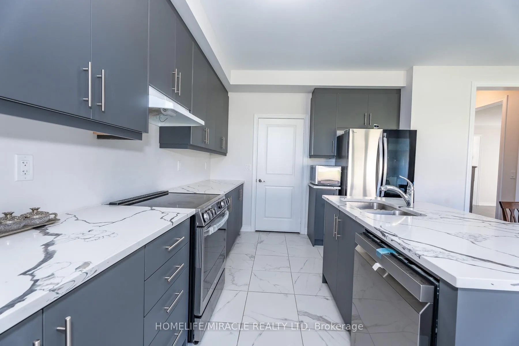 Photo 31 of 5 Ainslie Hill Crescent, Georgina, Sutton & Jackson's Point — HOMEH