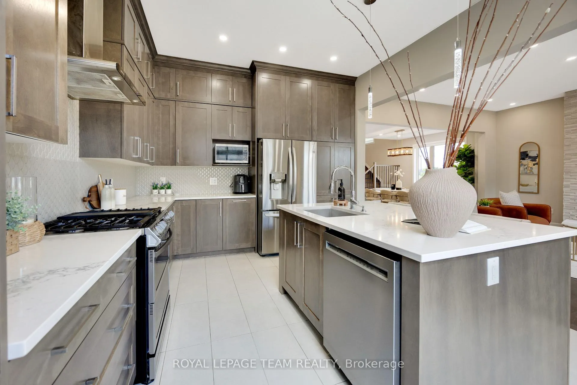 Photo 18 of 236 Calvington Avenue, Ottawa, Kanata - Kanata Lakes/Heritage Hills — HOMEH