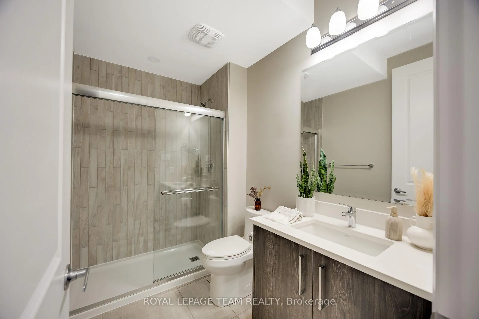 Photo 25 of 236 Calvington Avenue, Ottawa, Kanata - Kanata Lakes/Heritage Hills — HOMEH