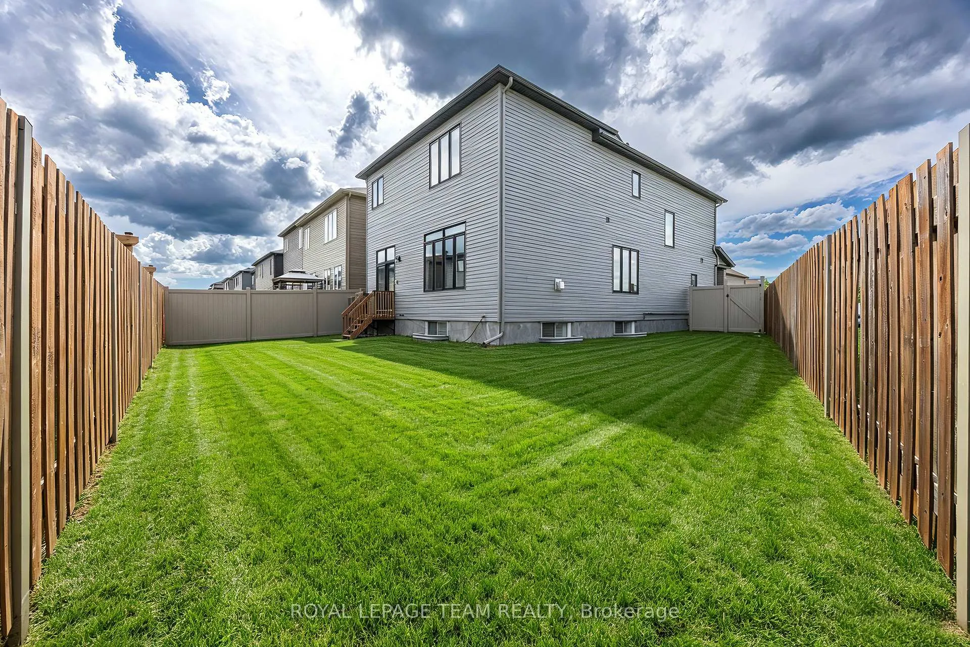 Photo 48 of 236 Calvington Avenue, Ottawa, Kanata - Kanata Lakes/Heritage Hills — HOMEH