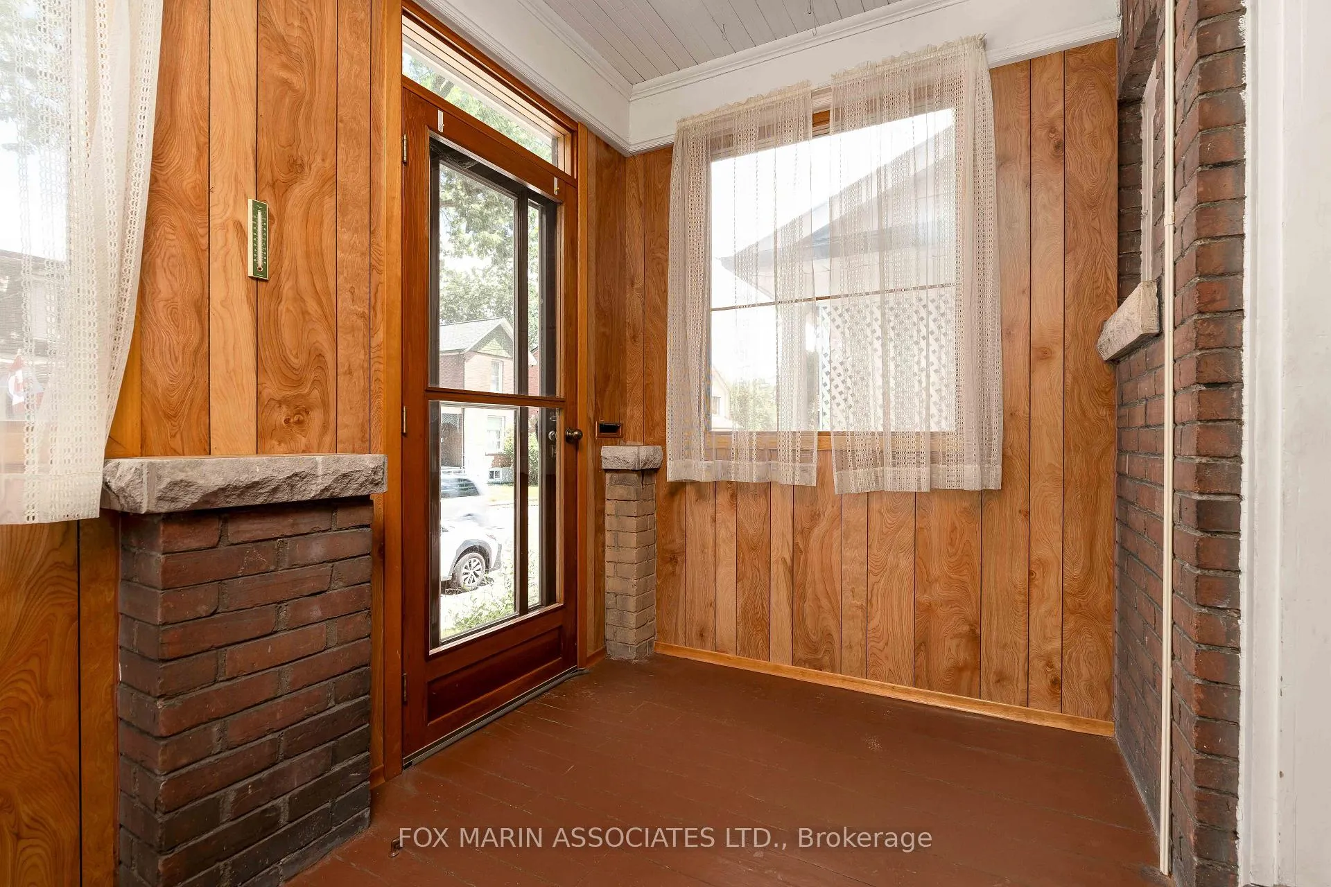 Photo 4 of 25 Wanda Road, Toronto, High Park North — HOMEH
