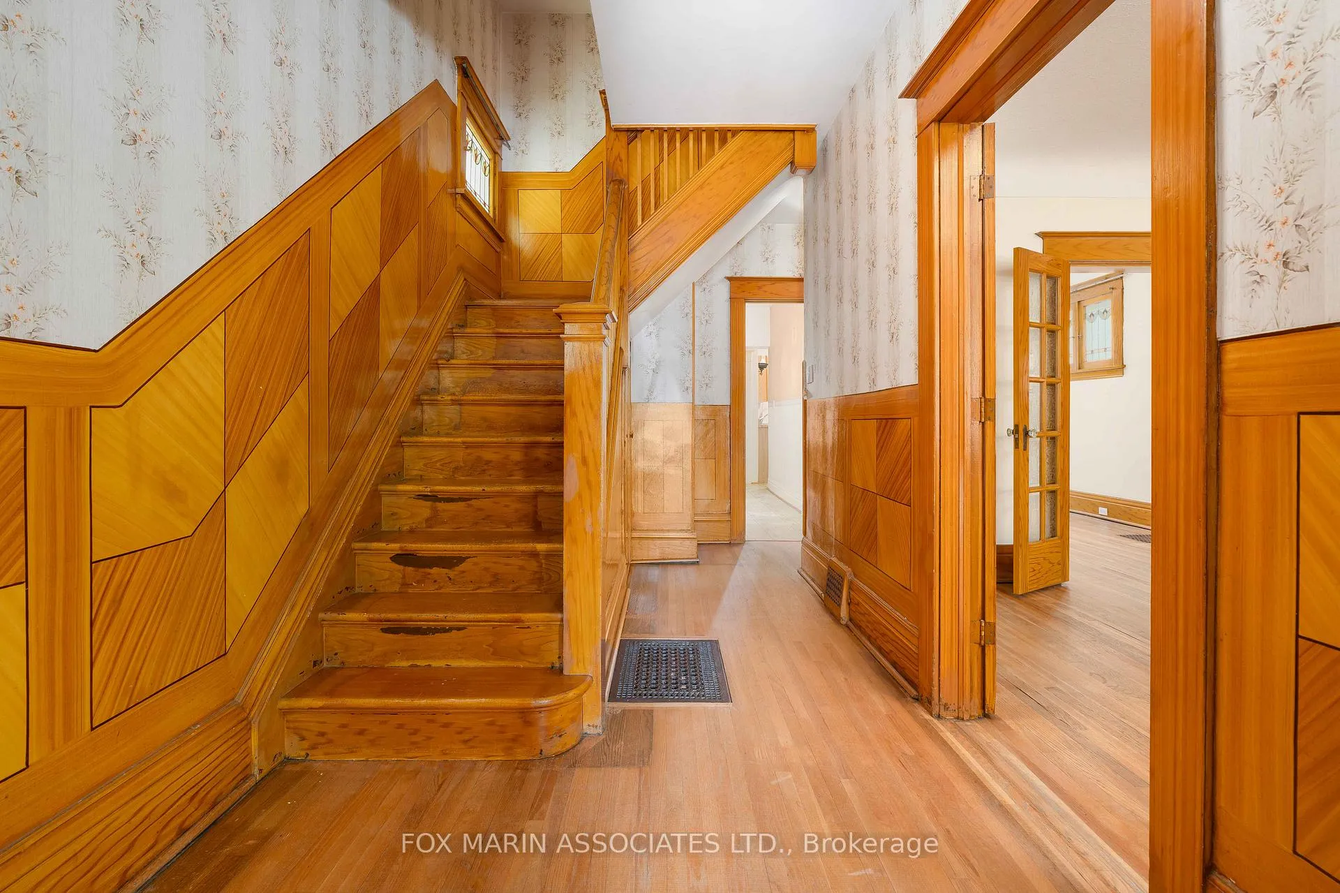 Photo 7 of 25 Wanda Road, Toronto, High Park North — HOMEH
