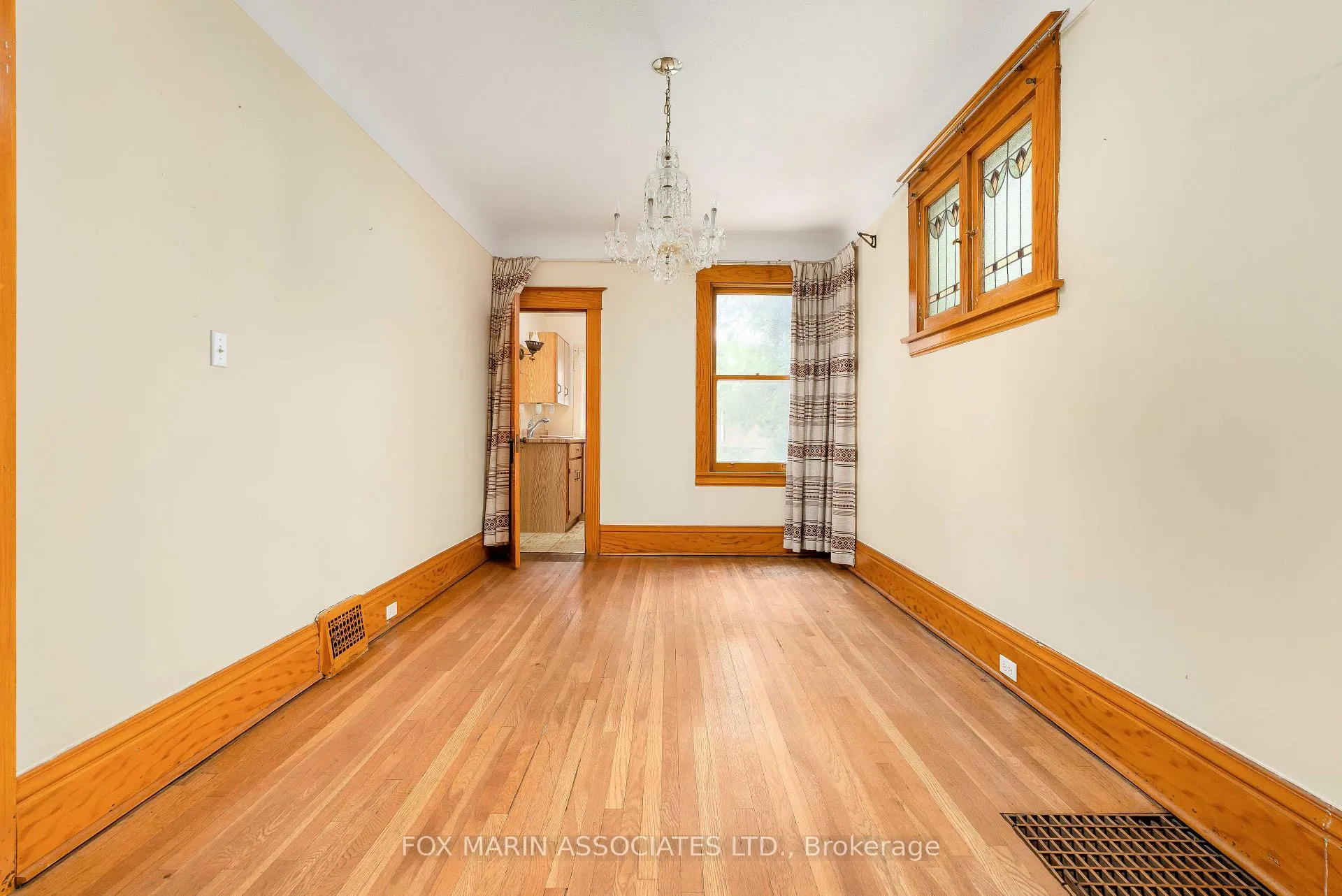 Photo 11 of 25 Wanda Road, Toronto, High Park North — HOMEH