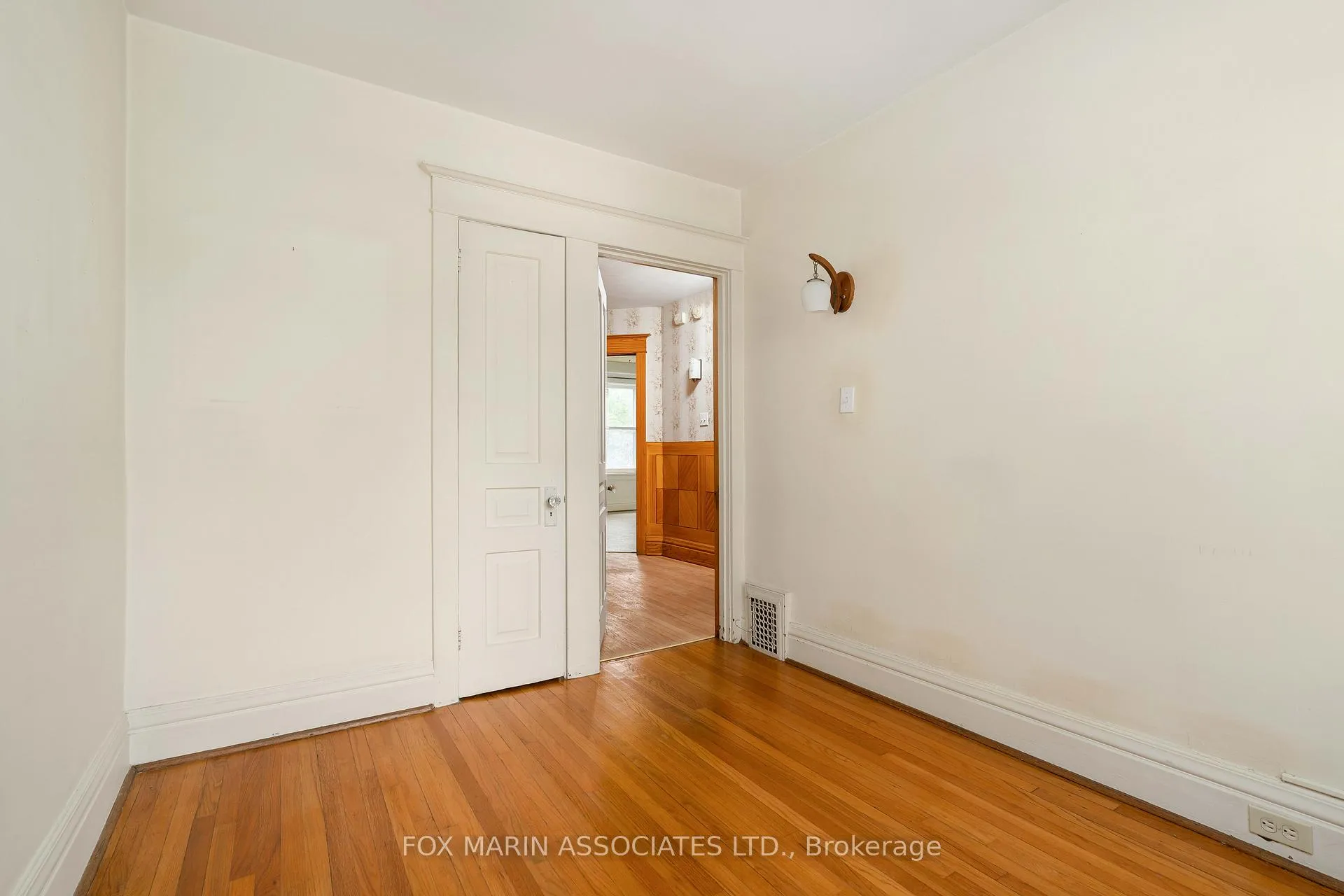 Photo 19 of 25 Wanda Road, Toronto, High Park North — HOMEH