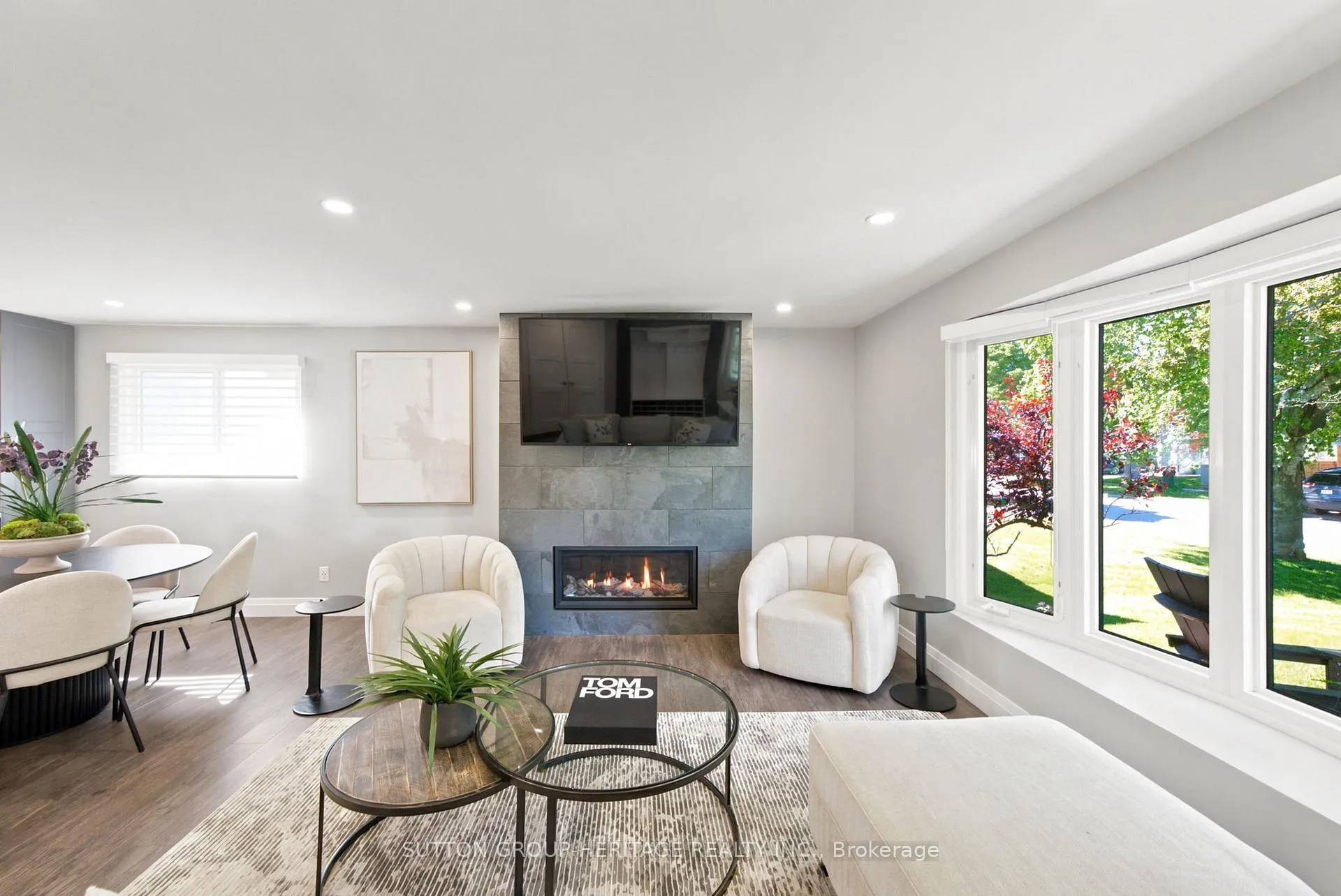Photo 6 of 6 Lewin Crescent, Ajax, South East — HOMEH