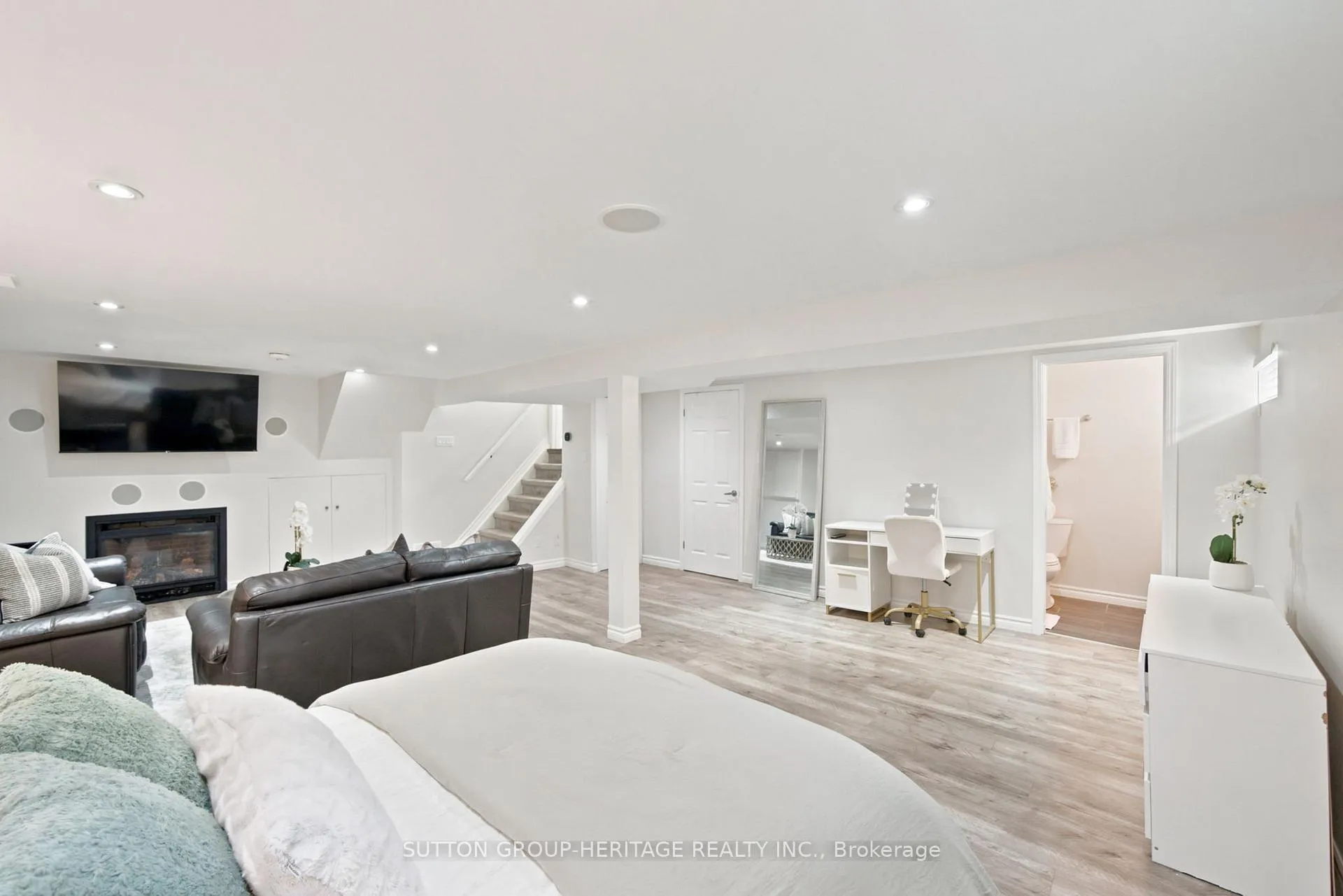 Photo 34 of 6 Lewin Crescent, Ajax, South East — HOMEH