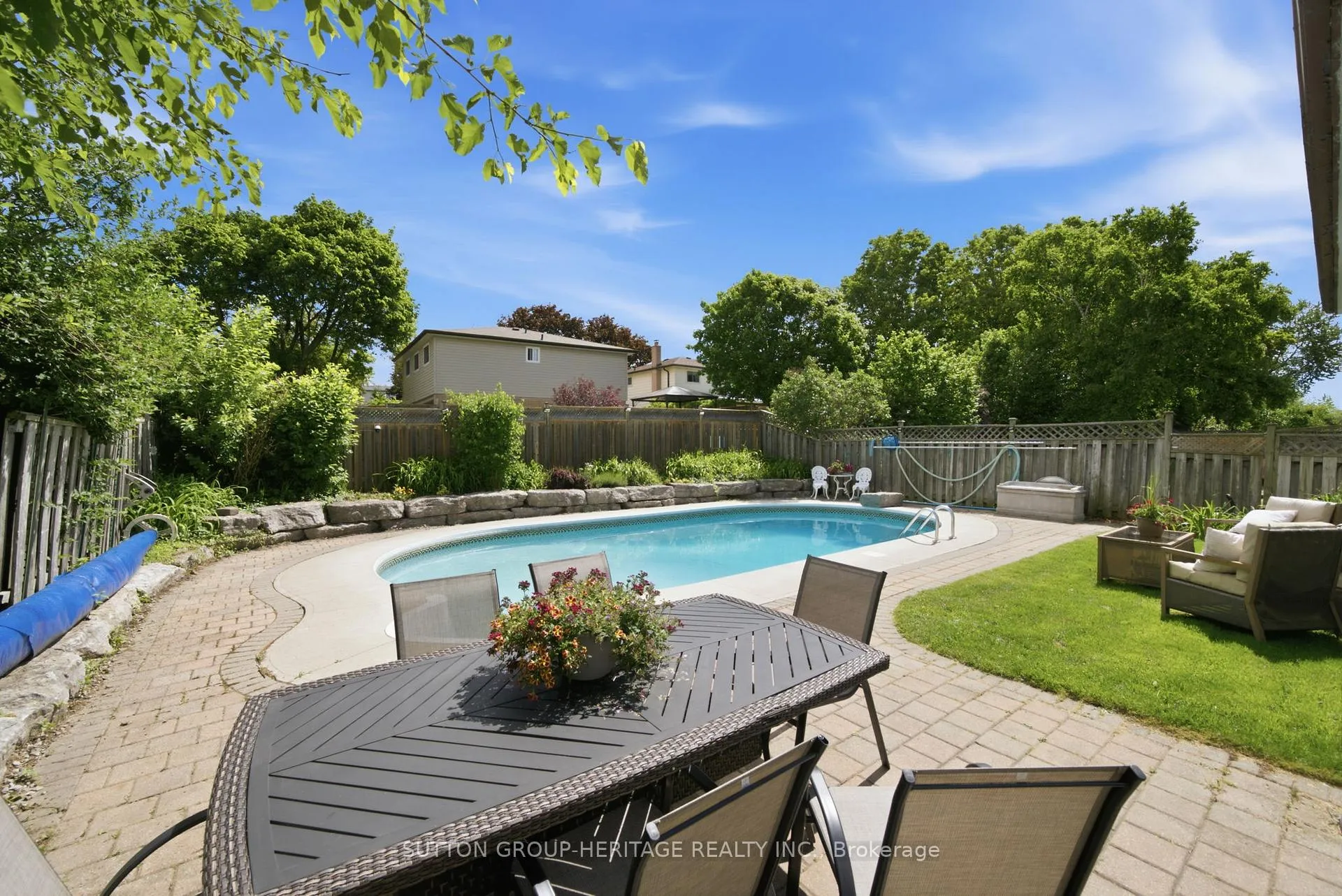 Photo 36 of 6 Lewin Crescent, Ajax, South East — HOMEH