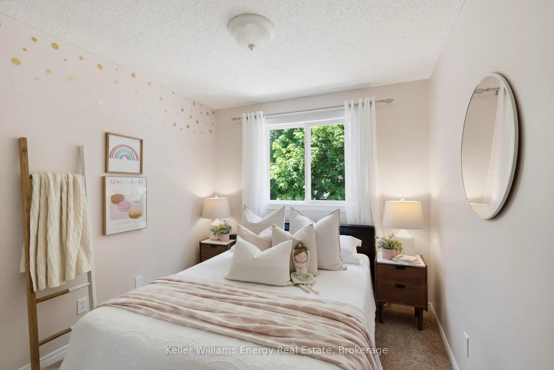 Photo 25 of 16 John Walter Crescent, Clarington, Courtice — HOMEH