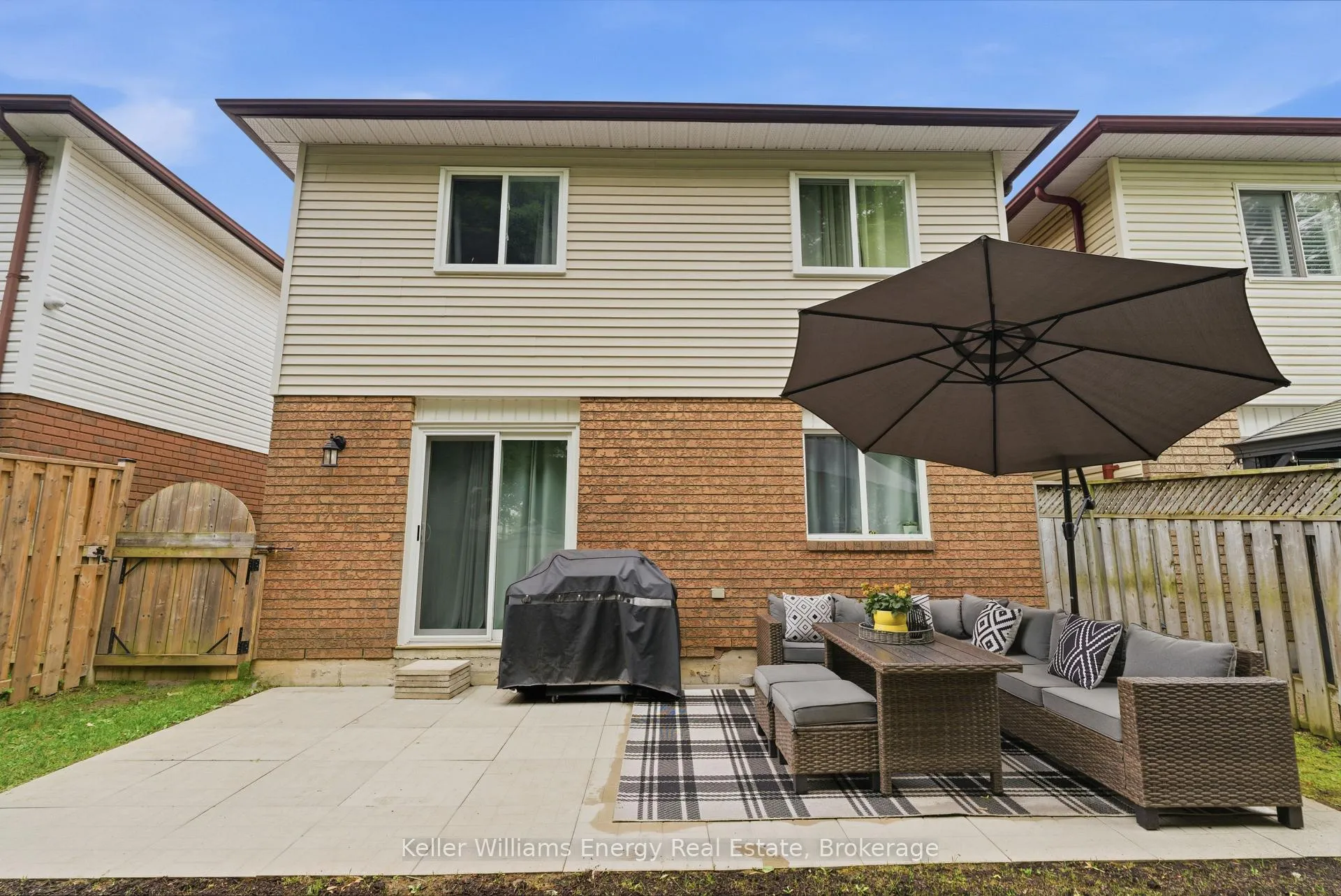 Photo 39 of 16 John Walter Crescent, Clarington, Courtice — HOMEH
