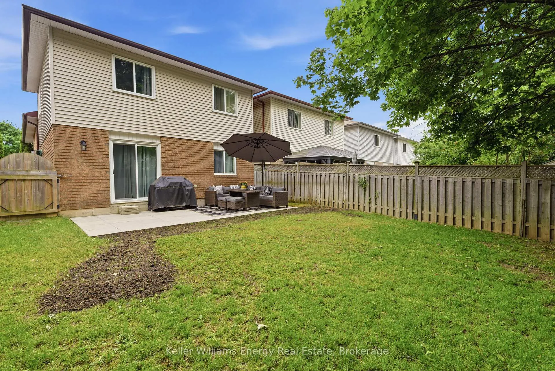 Photo 41 of 16 John Walter Crescent, Clarington, Courtice — HOMEH