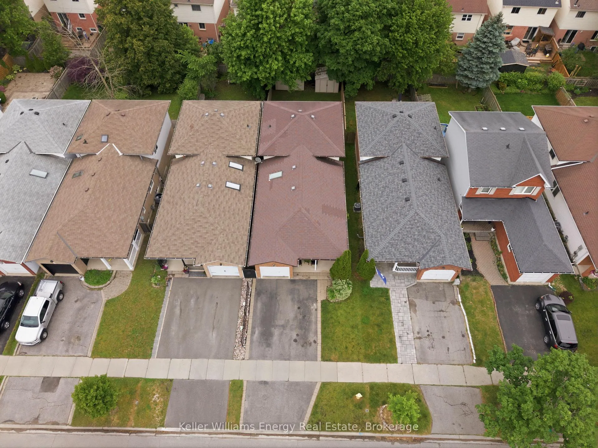 Photo 43 of 16 John Walter Crescent, Clarington, Courtice — HOMEH
