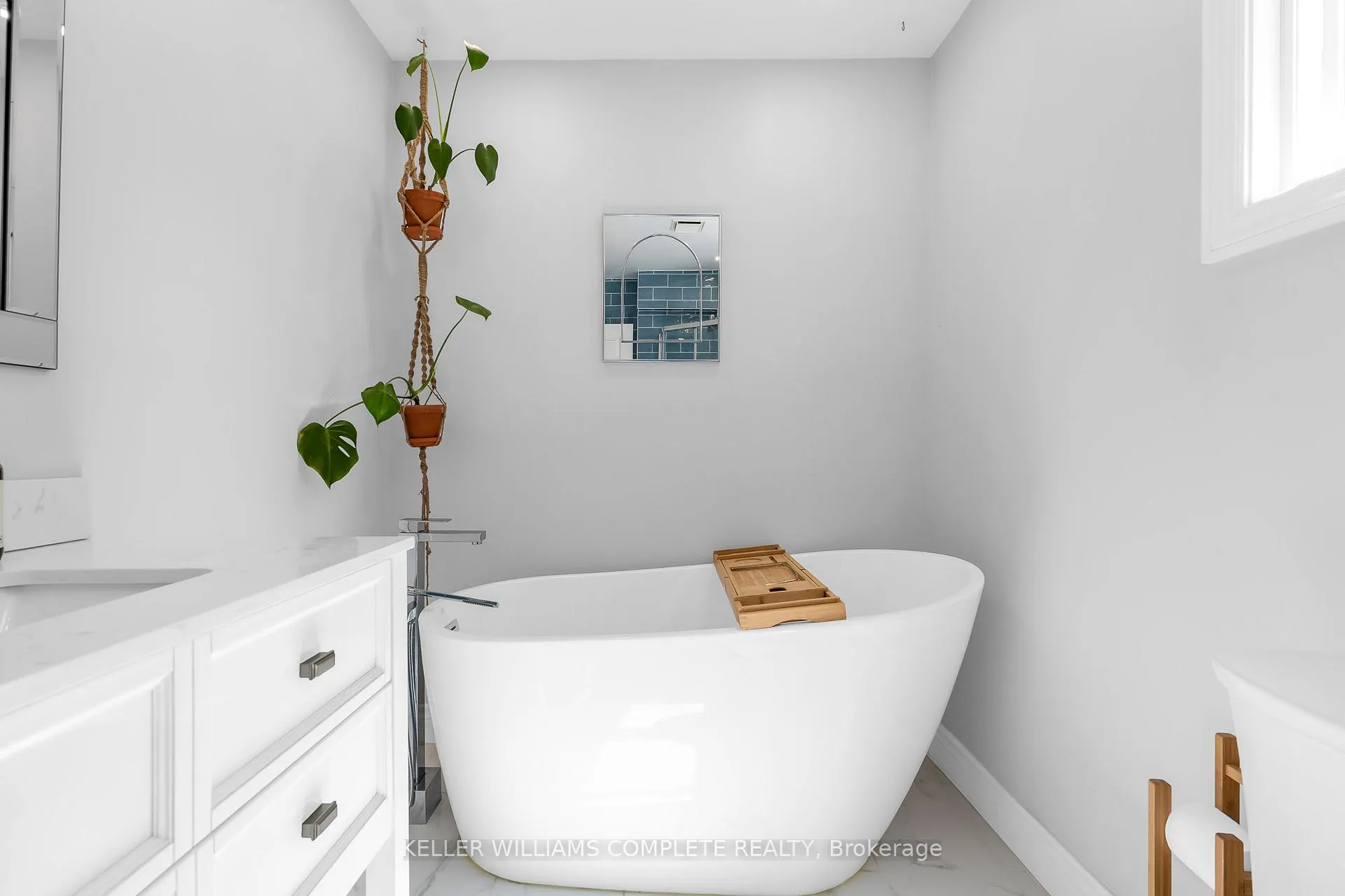 Photo 20 of 7 Richmond Street, Hamilton, Kirkendall — HOMEH