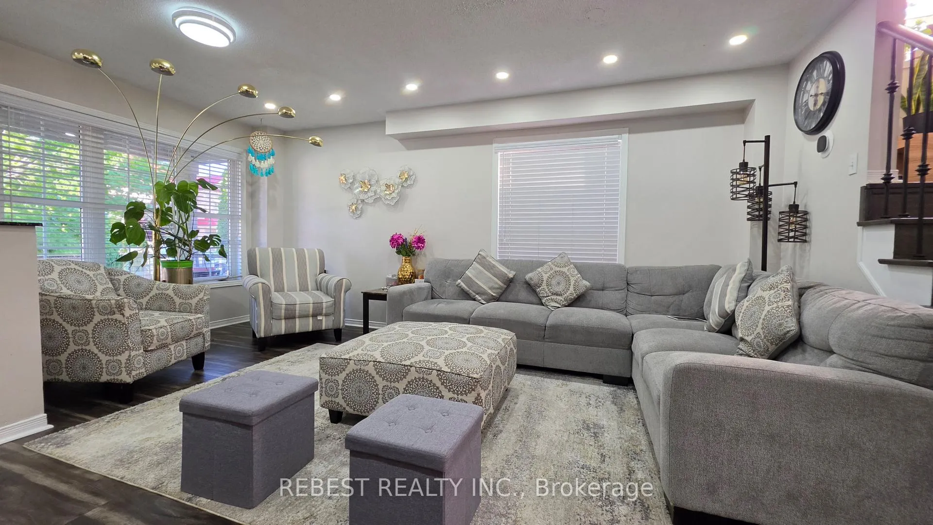 Photo 4 of 128 Starhill Crescent, Brampton, Sandringham-Wellington — HOMEH