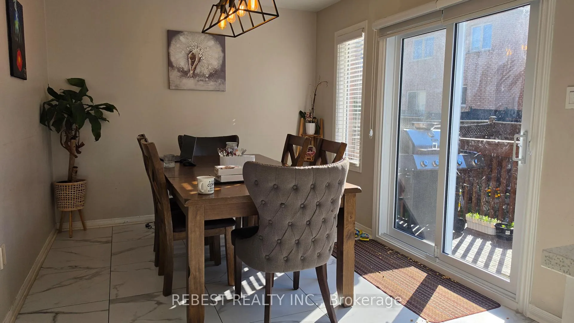Photo 10 of 128 Starhill Crescent, Brampton, Sandringham-Wellington — HOMEH