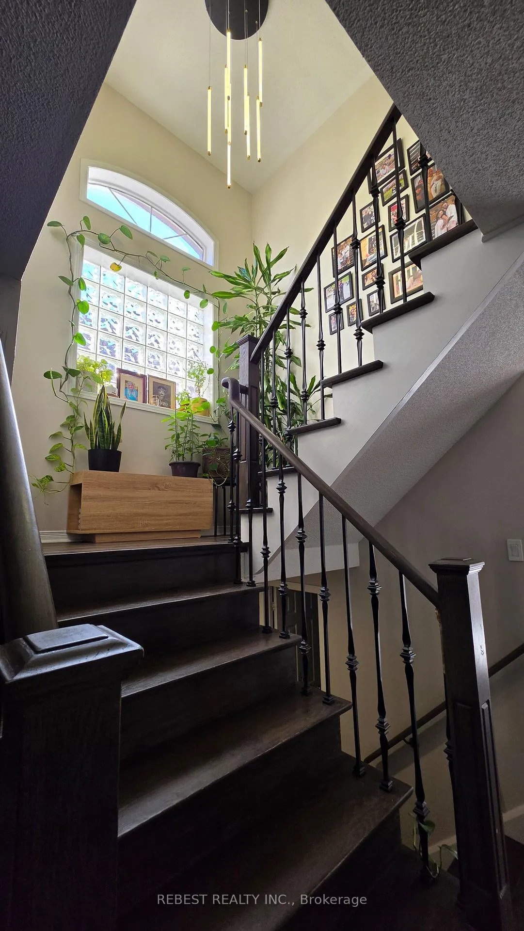 Photo 14 of 128 Starhill Crescent, Brampton, Sandringham-Wellington — HOMEH