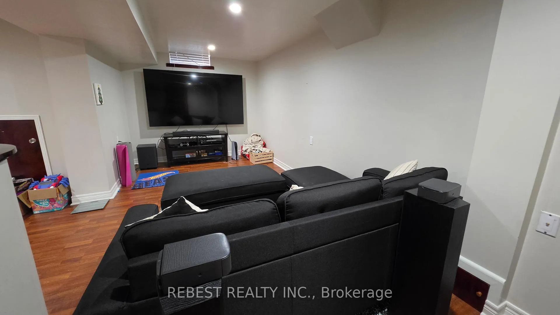 Photo 36 of 128 Starhill Crescent, Brampton, Sandringham-Wellington — HOMEH