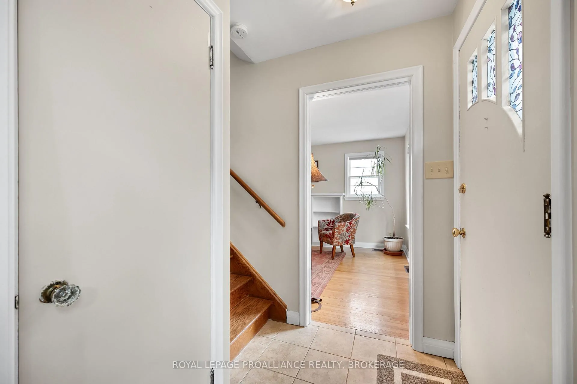 Photo 5 of 12 Westmoreland Road, Kingston, West of Sir John A. Blvd — HOMEH