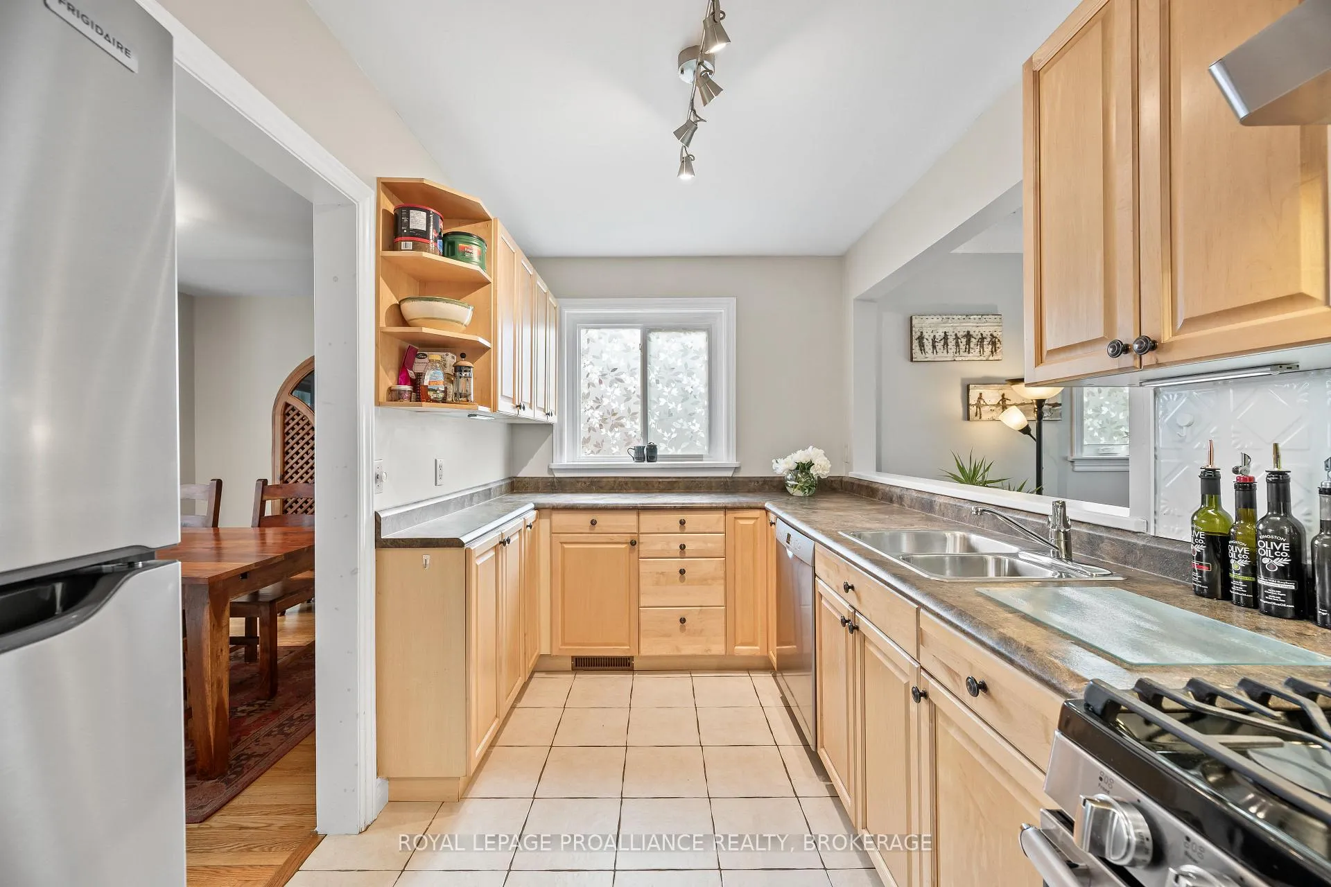 Photo 9 of 12 Westmoreland Road, Kingston, West of Sir John A. Blvd — HOMEH