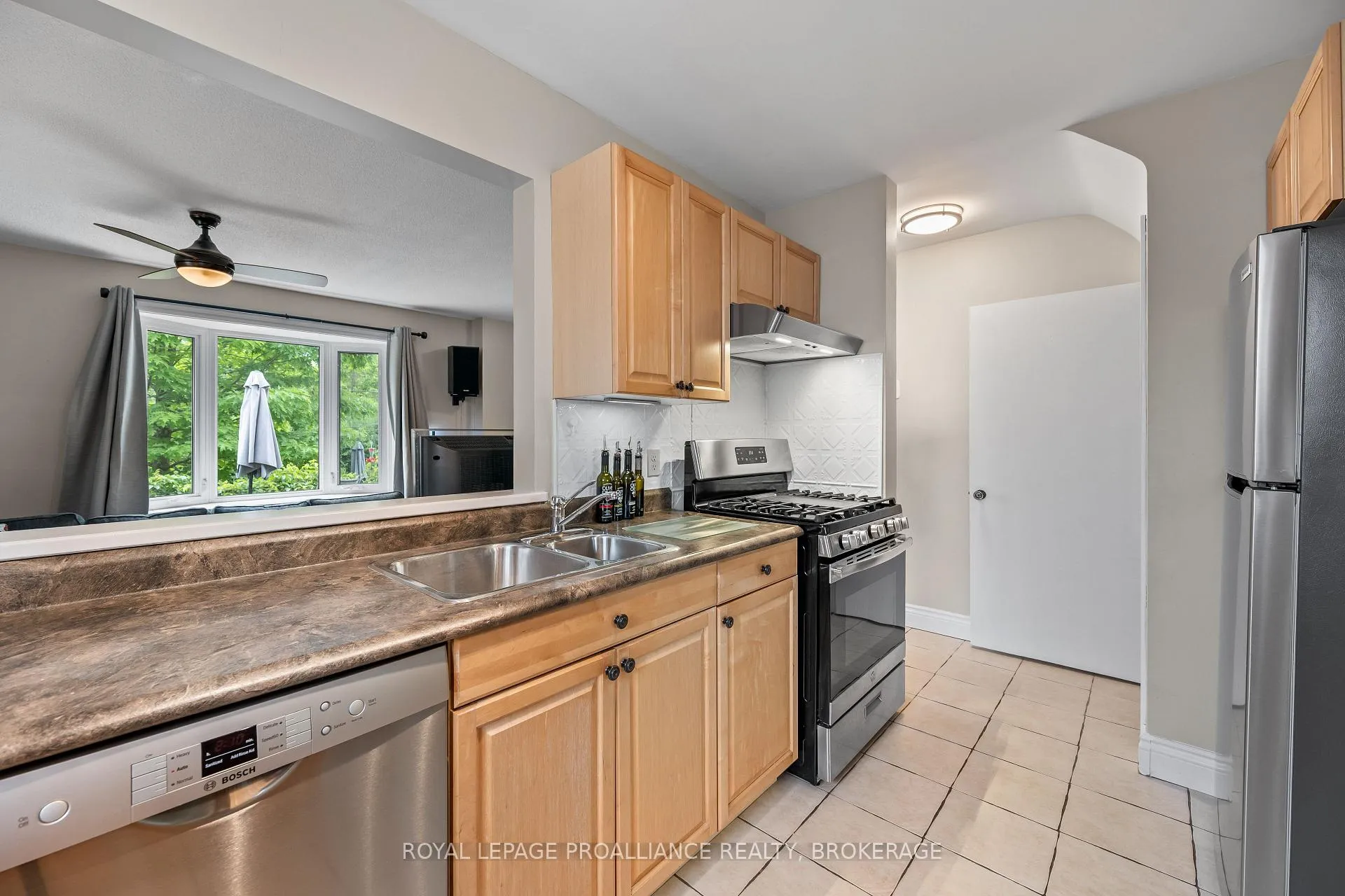 Photo 10 of 12 Westmoreland Road, Kingston, West of Sir John A. Blvd — HOMEH