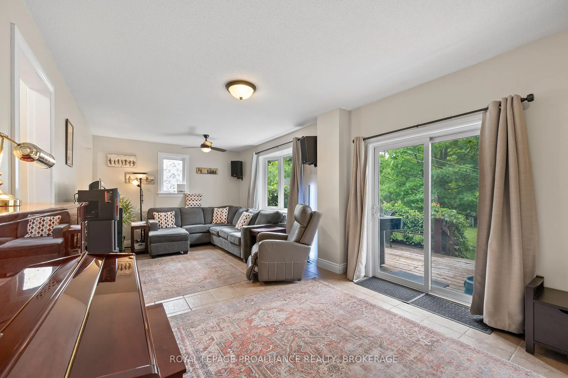 Photo 13 of 12 Westmoreland Road, Kingston, West of Sir John A. Blvd — HOMEH