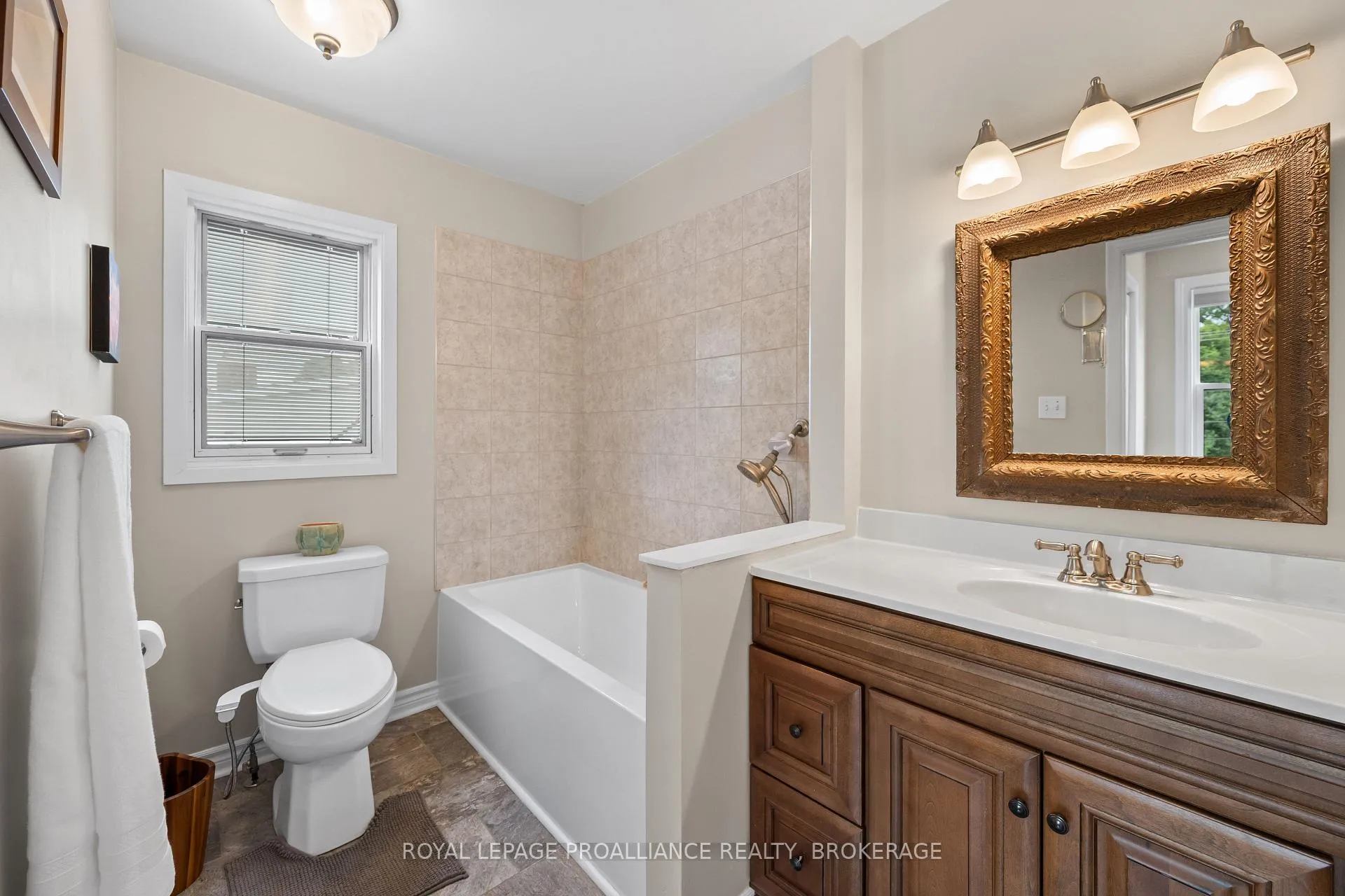 Photo 25 of 12 Westmoreland Road, Kingston, West of Sir John A. Blvd — HOMEH