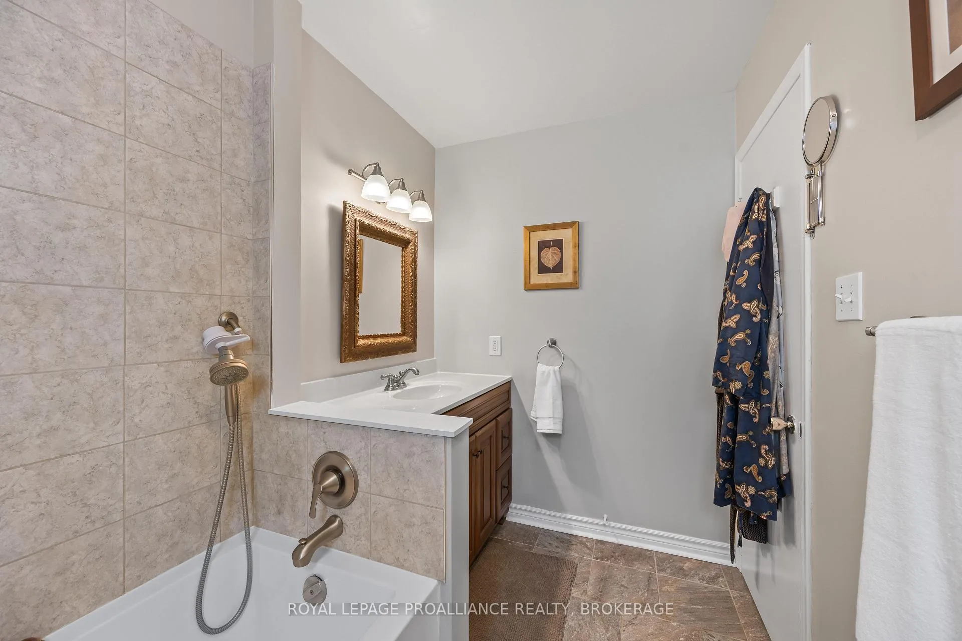Photo 26 of 12 Westmoreland Road, Kingston, West of Sir John A. Blvd — HOMEH