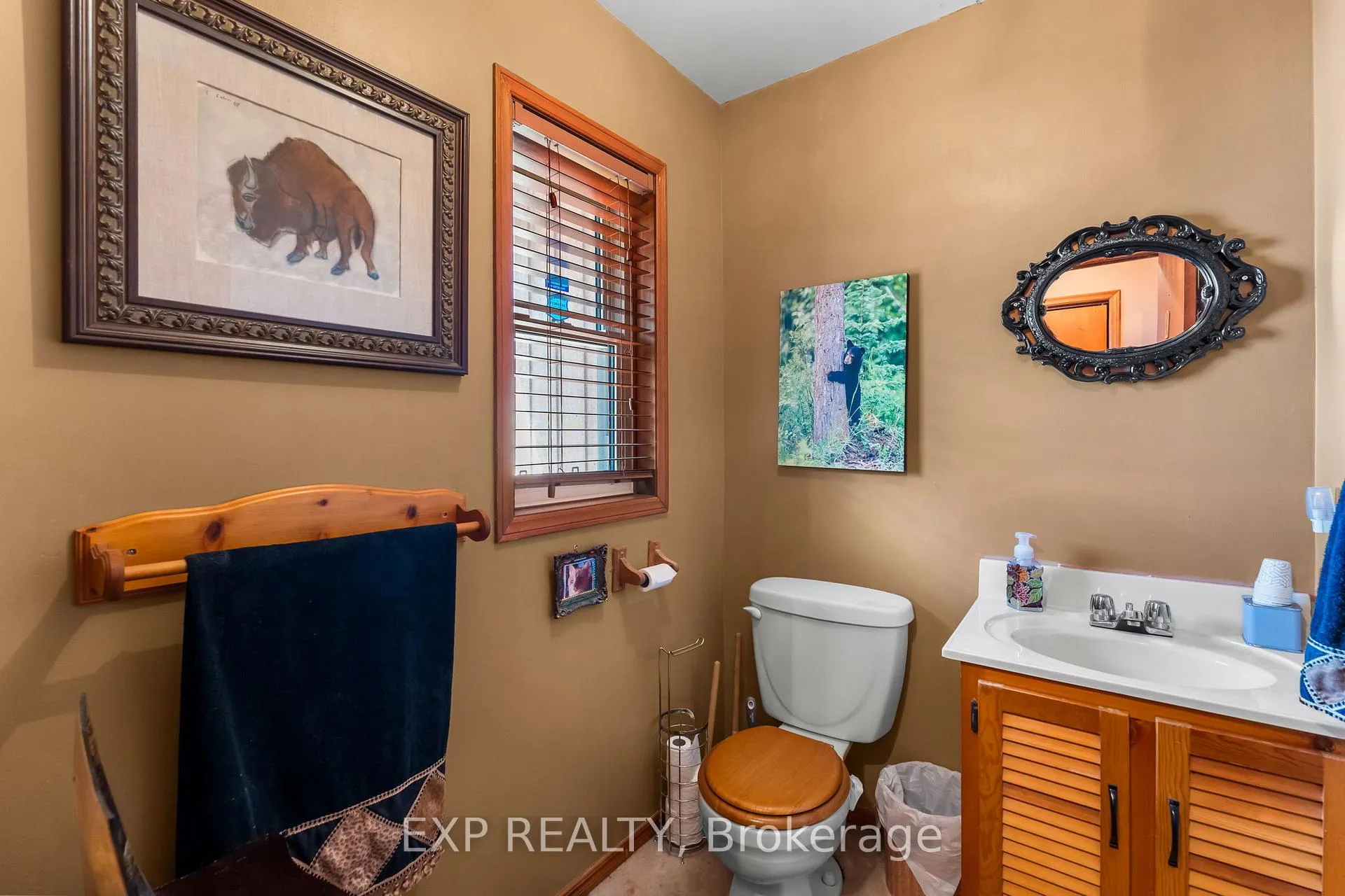 Photo 13 of 582 Duclos Point Road, Georgina, Pefferlaw — HOMEH