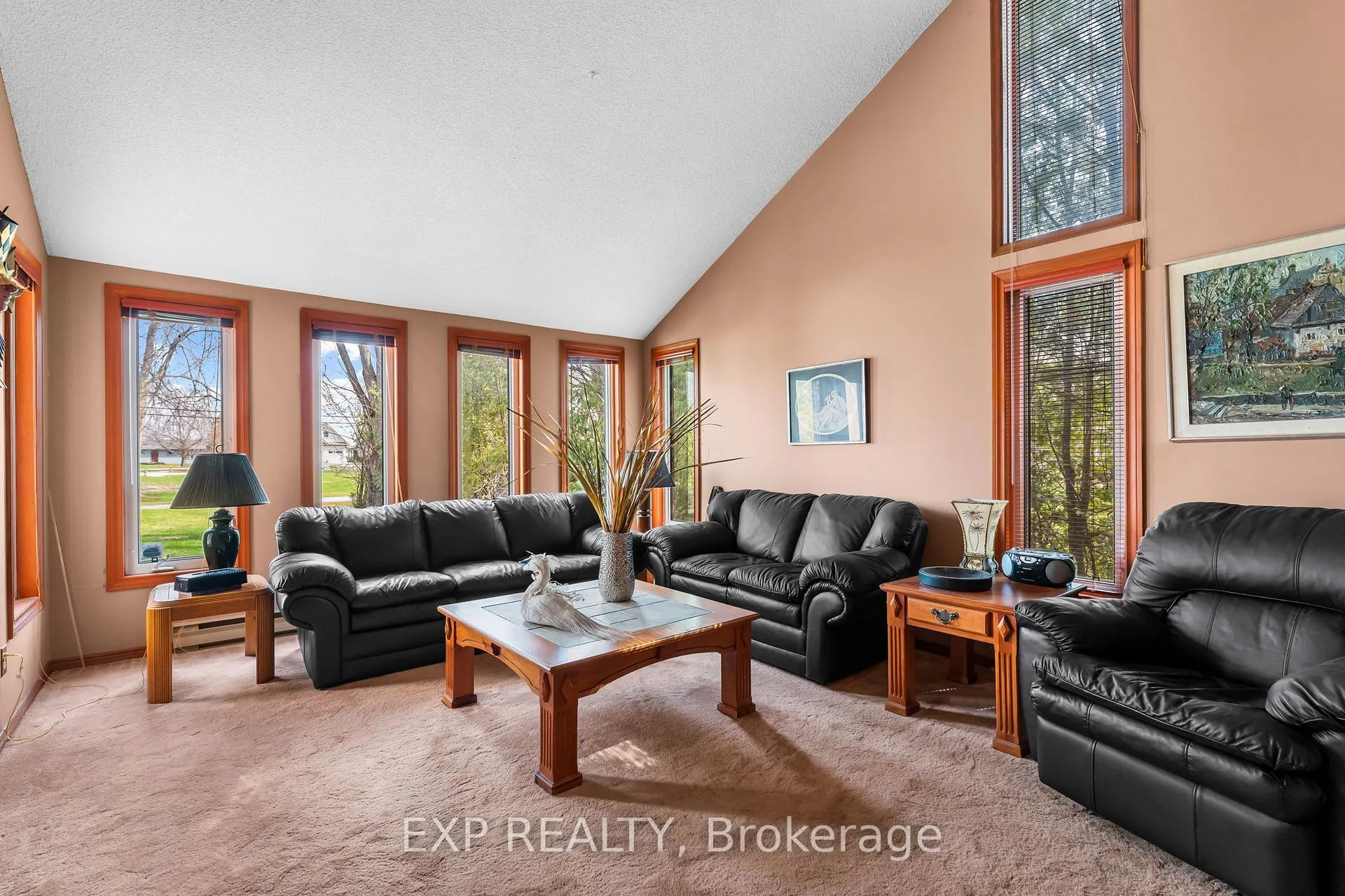 Photo 17 of 582 Duclos Point Road, Georgina, Pefferlaw — HOMEH
