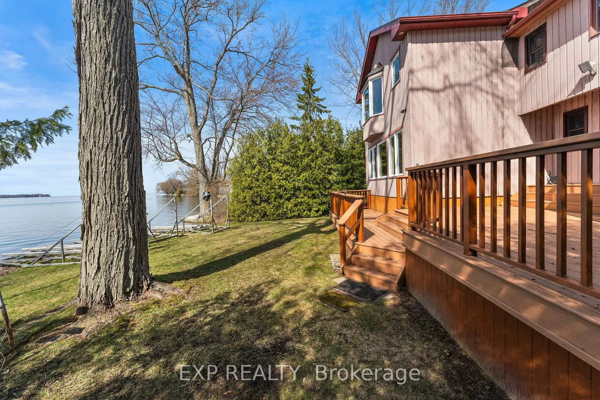 Photo 37 of 582 Duclos Point Road, Georgina, Pefferlaw — HOMEH