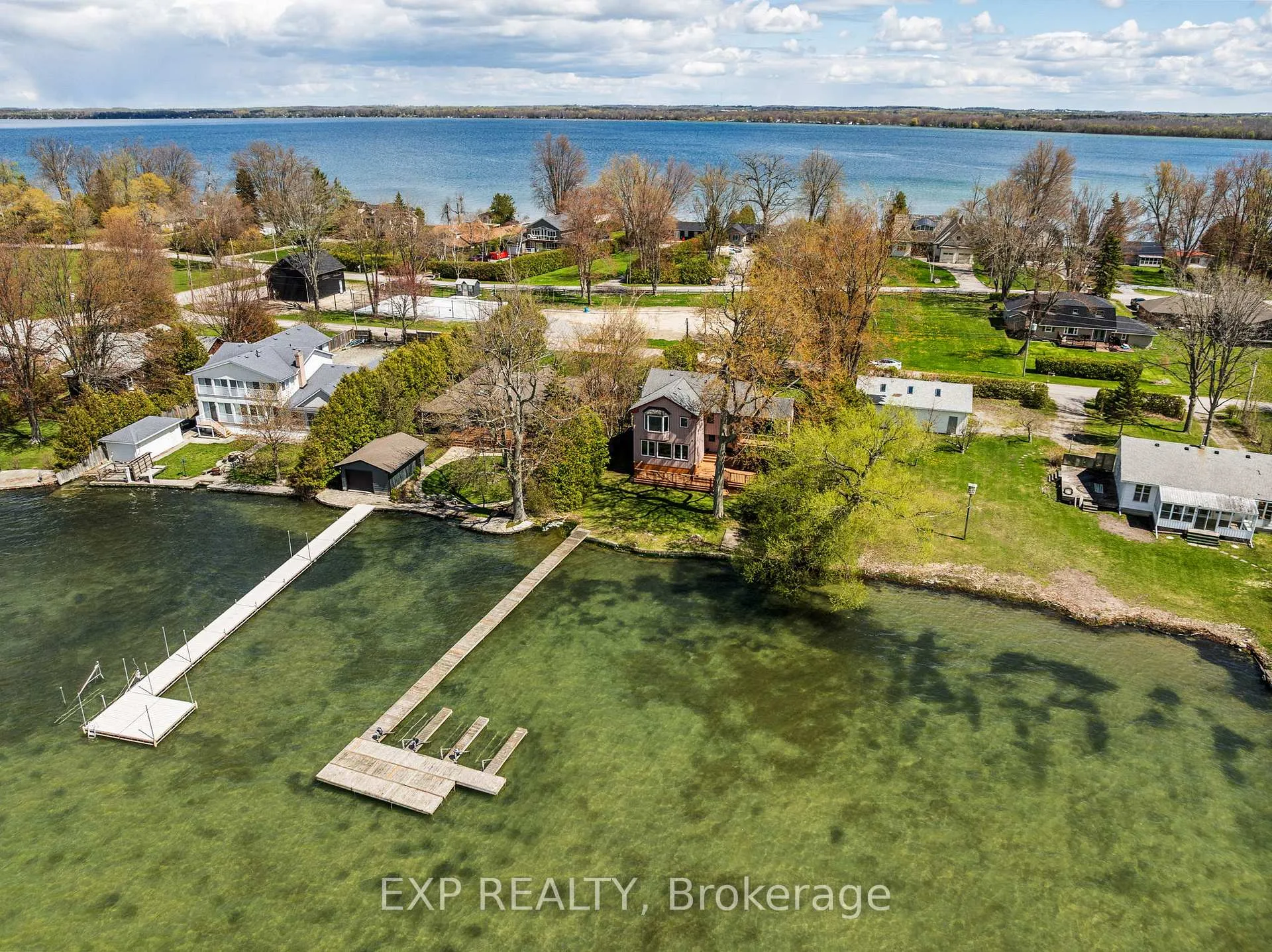 Photo 39 of 582 Duclos Point Road, Georgina, Pefferlaw — HOMEH