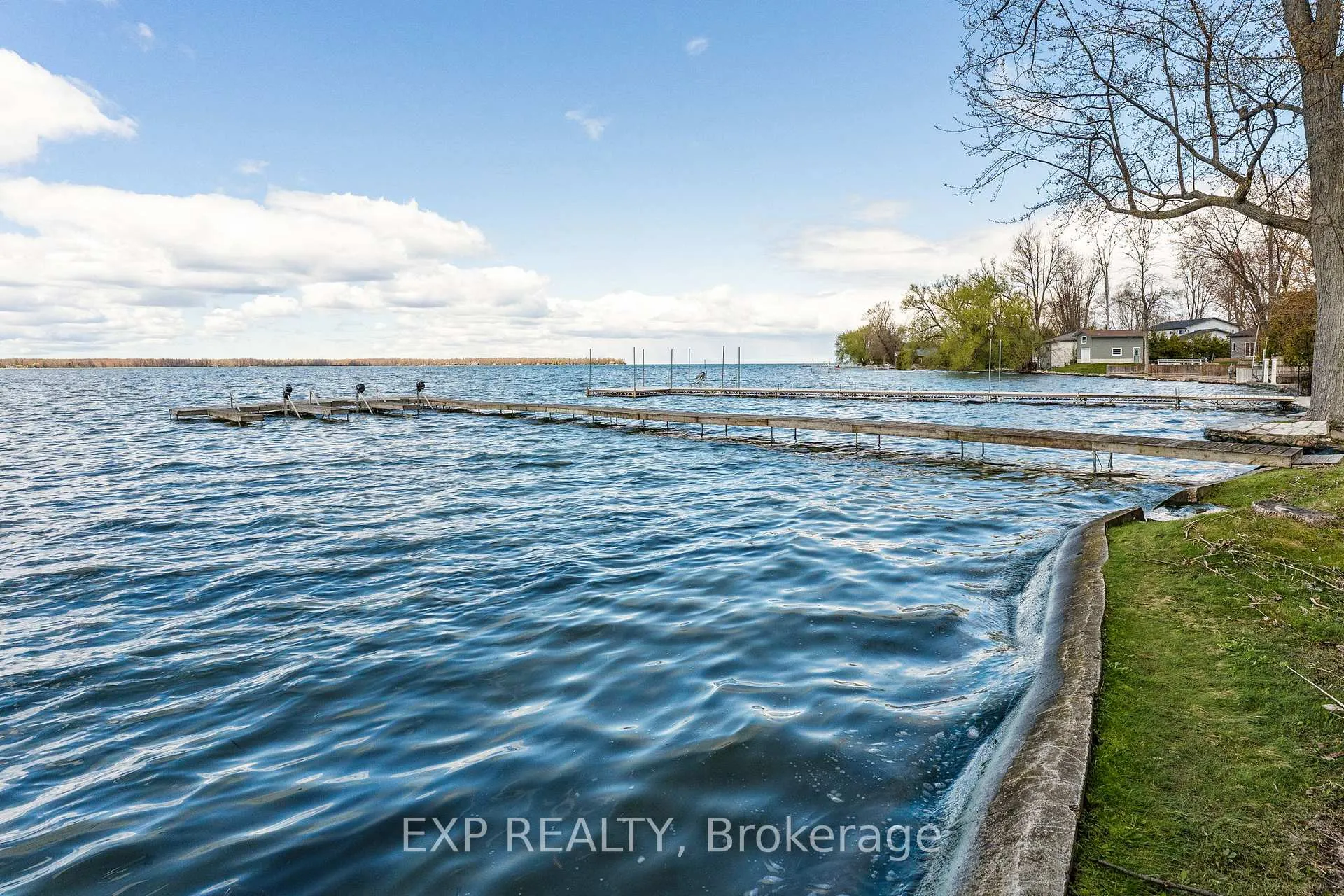 Photo 41 of 582 Duclos Point Road, Georgina, Pefferlaw — HOMEH