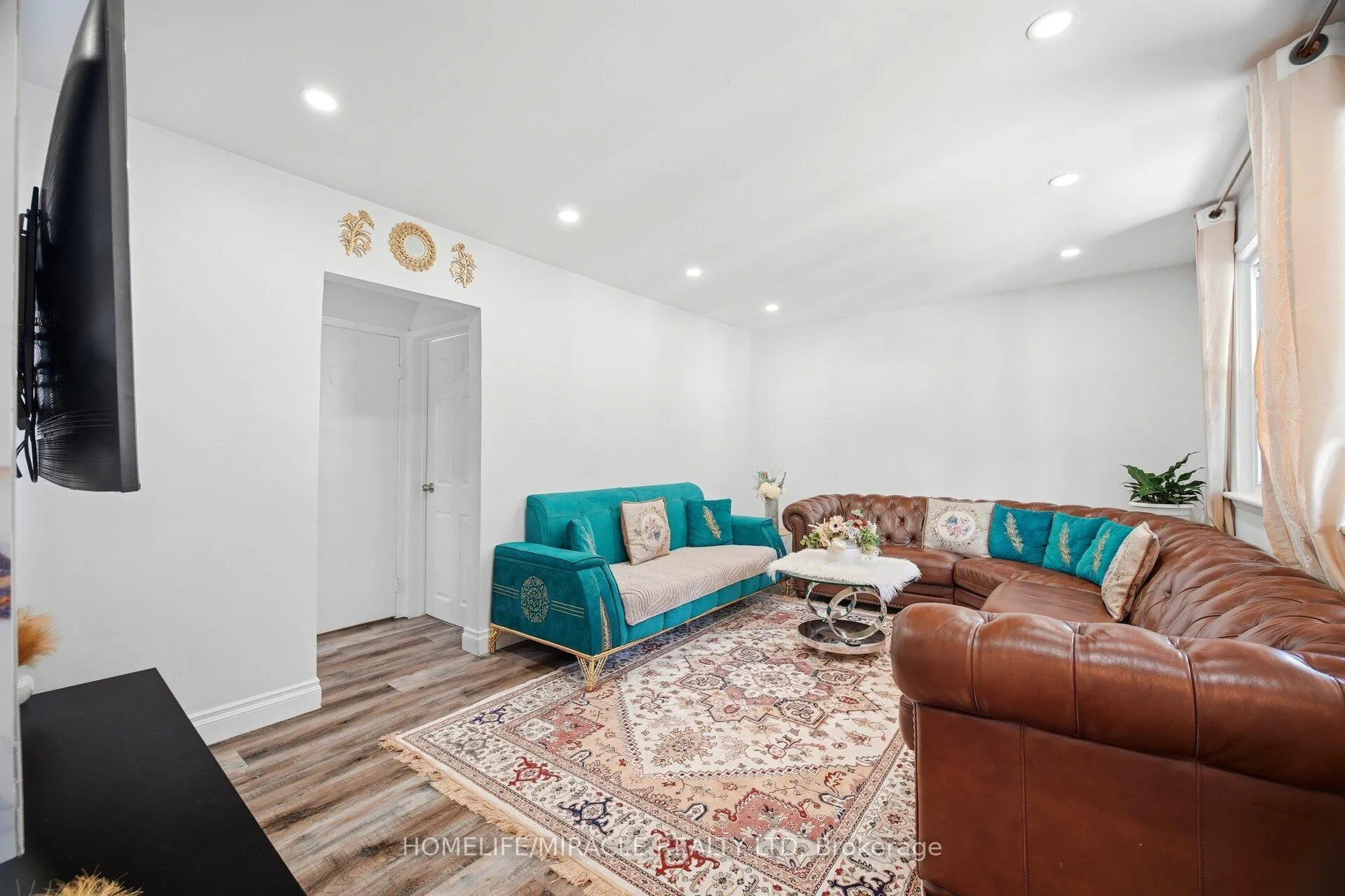 Photo 7 of 18 Glengrove Avenue, Hamilton, McQuesten — HOMEH