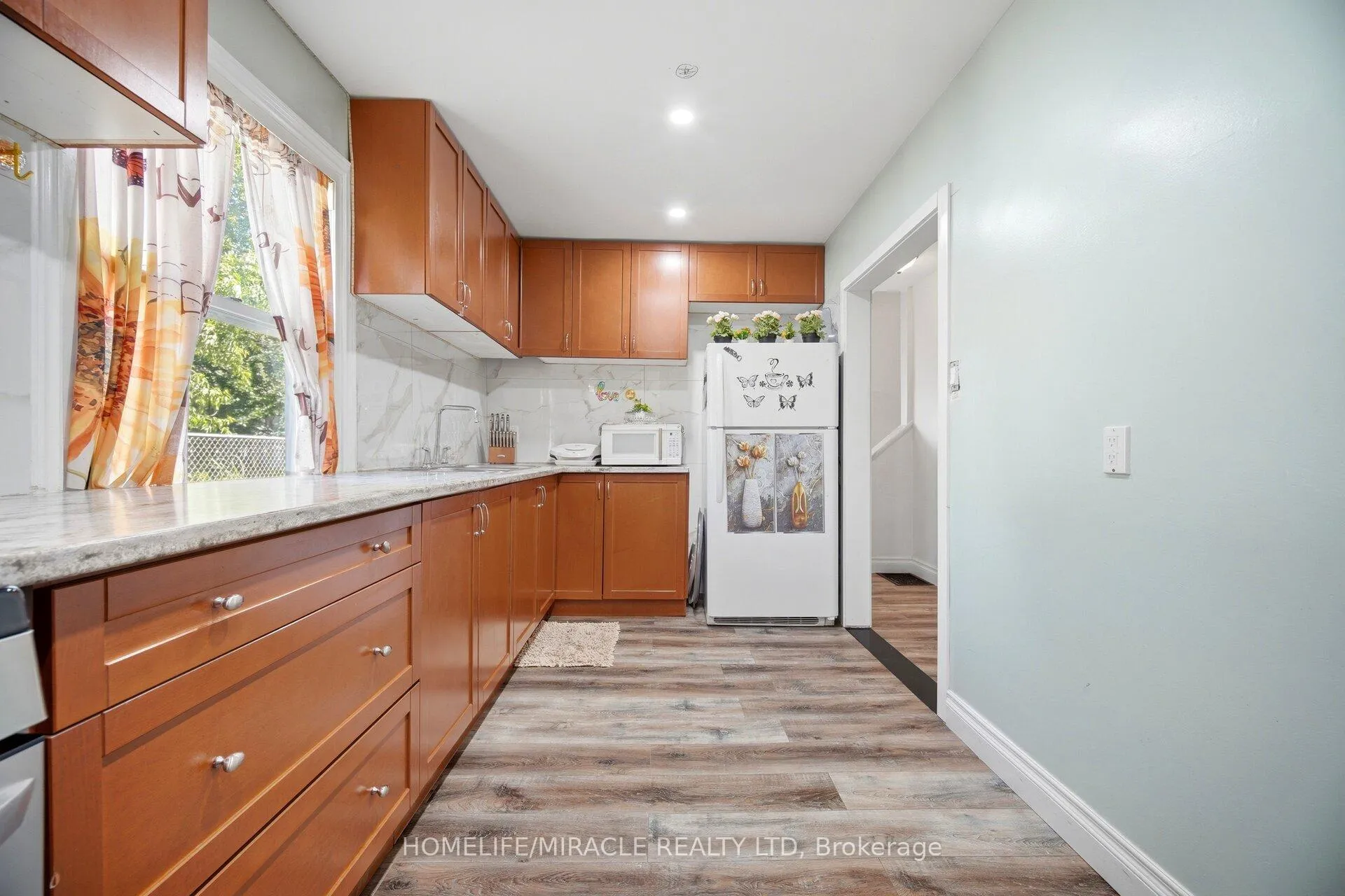 Photo 15 of 18 Glengrove Avenue, Hamilton, McQuesten — HOMEH