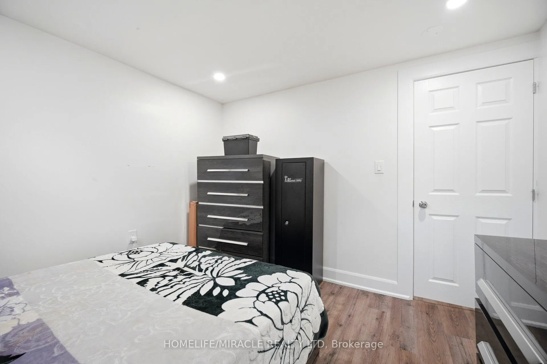 Photo 36 of 18 Glengrove Avenue, Hamilton, McQuesten — HOMEH