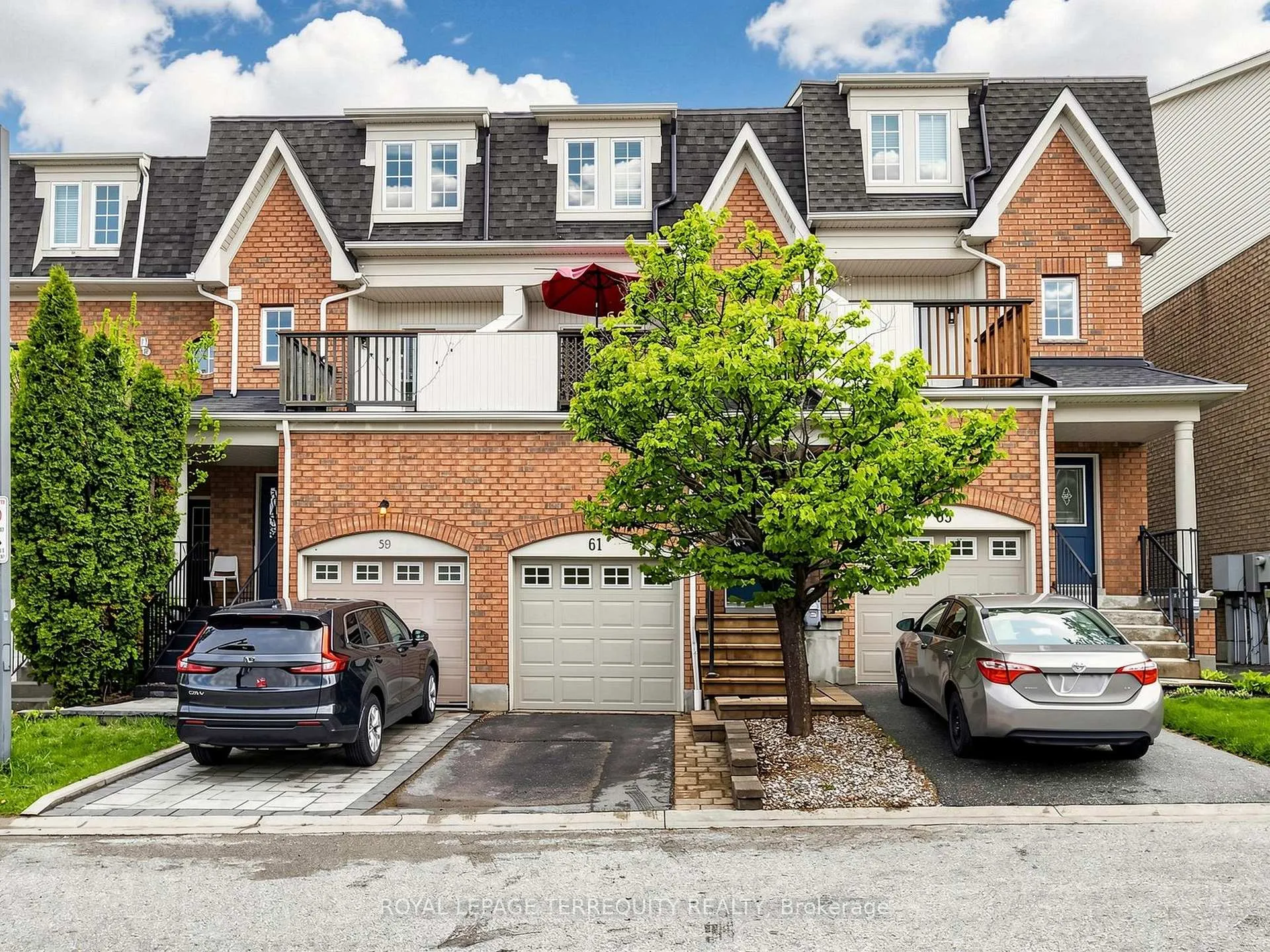 Photo 1 of 61 Sprucedale Way, Whitby, Pringle Creek — HOMEH