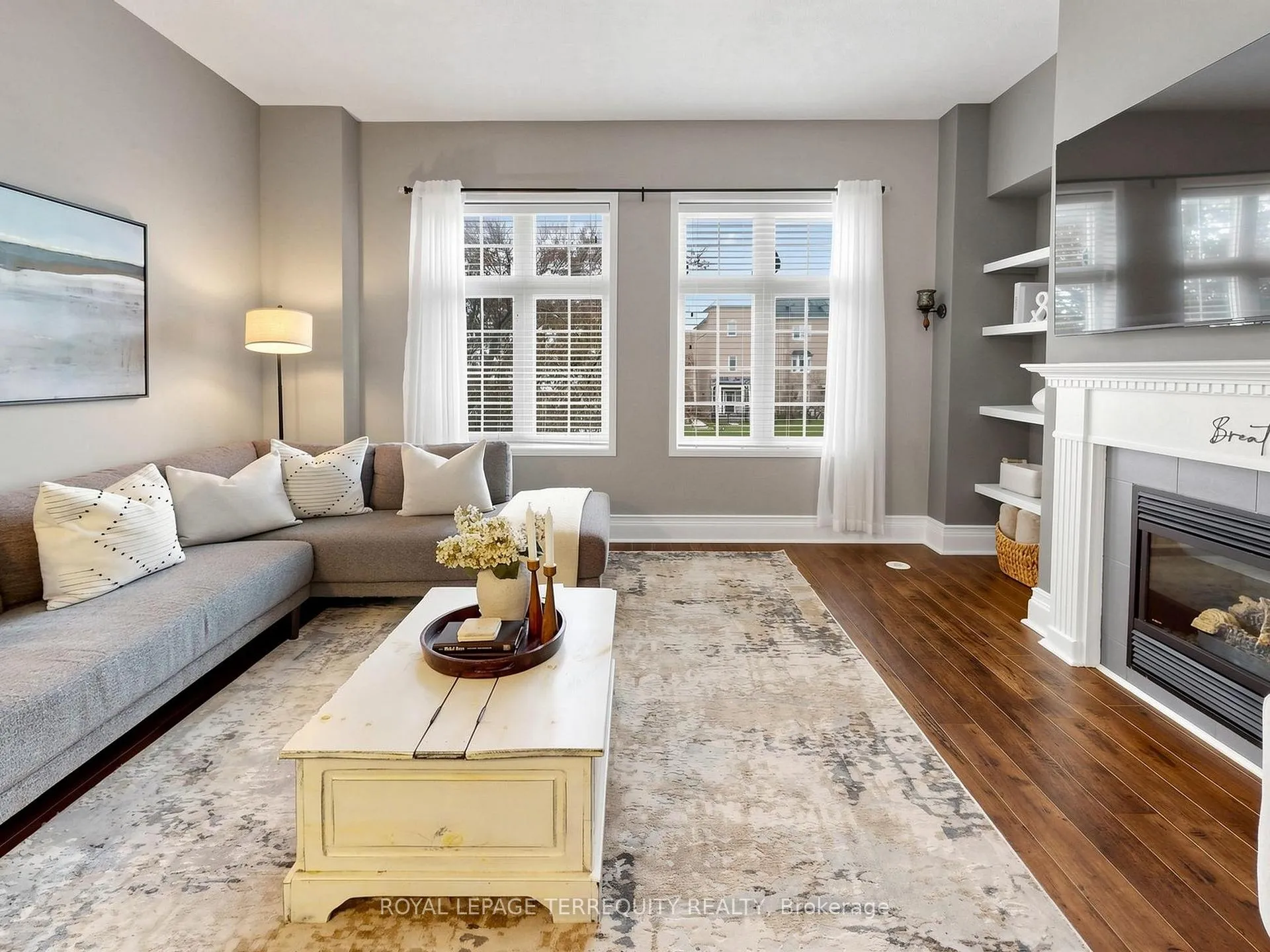 Photo 5 of 61 Sprucedale Way, Whitby, Pringle Creek — HOMEH