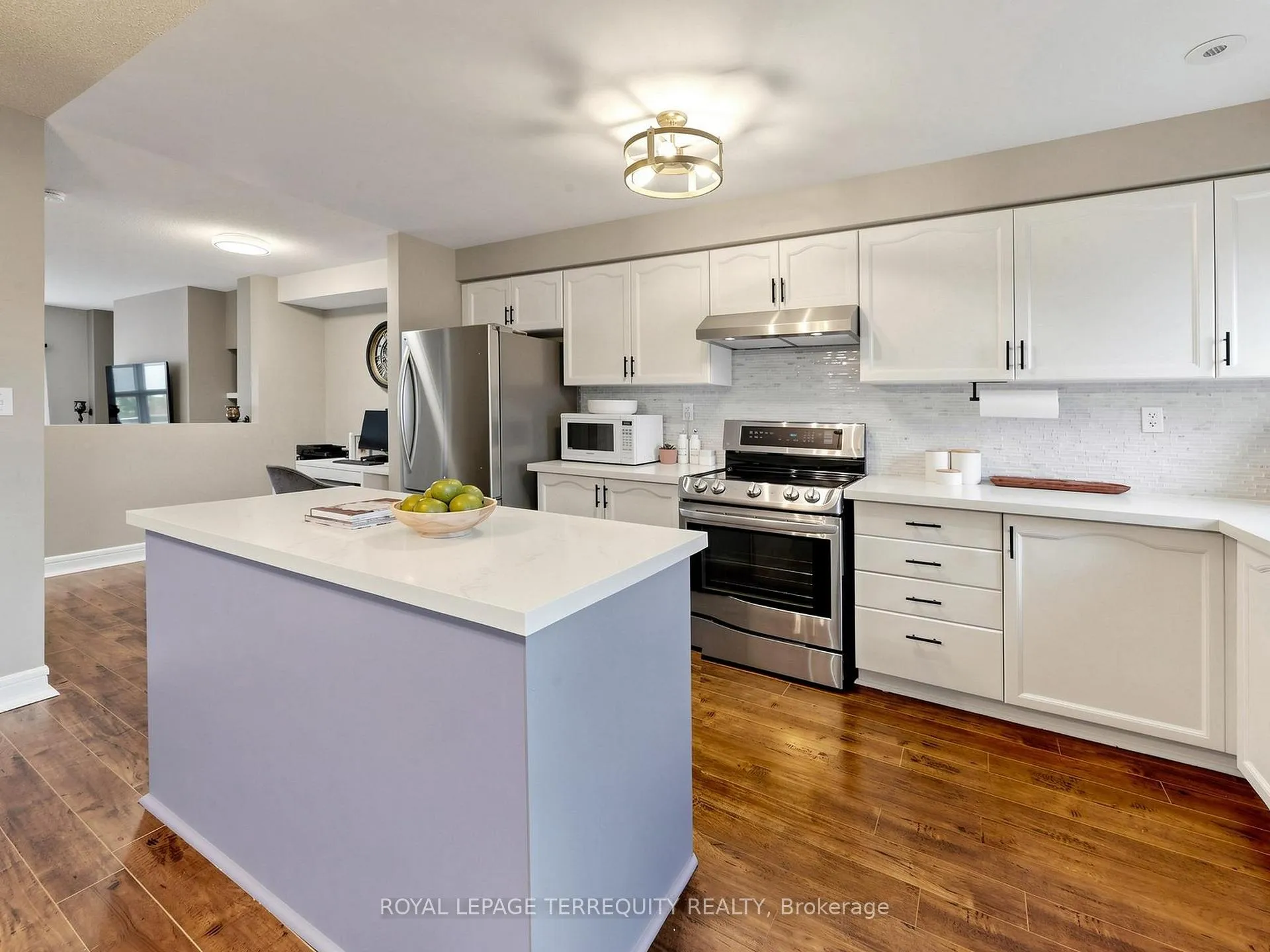 Photo 17 of 61 Sprucedale Way, Whitby, Pringle Creek — HOMEH