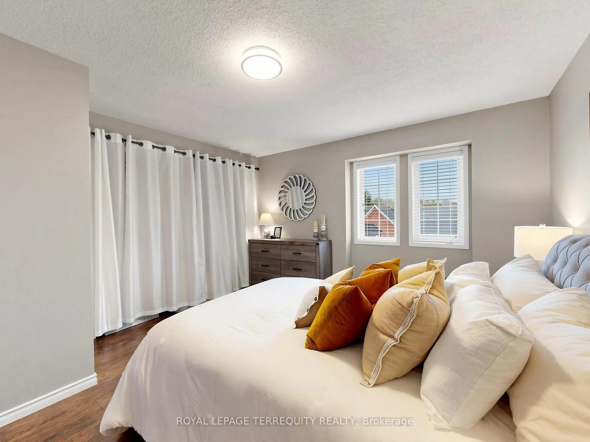 Photo 23 of 61 Sprucedale Way, Whitby, Pringle Creek — HOMEH