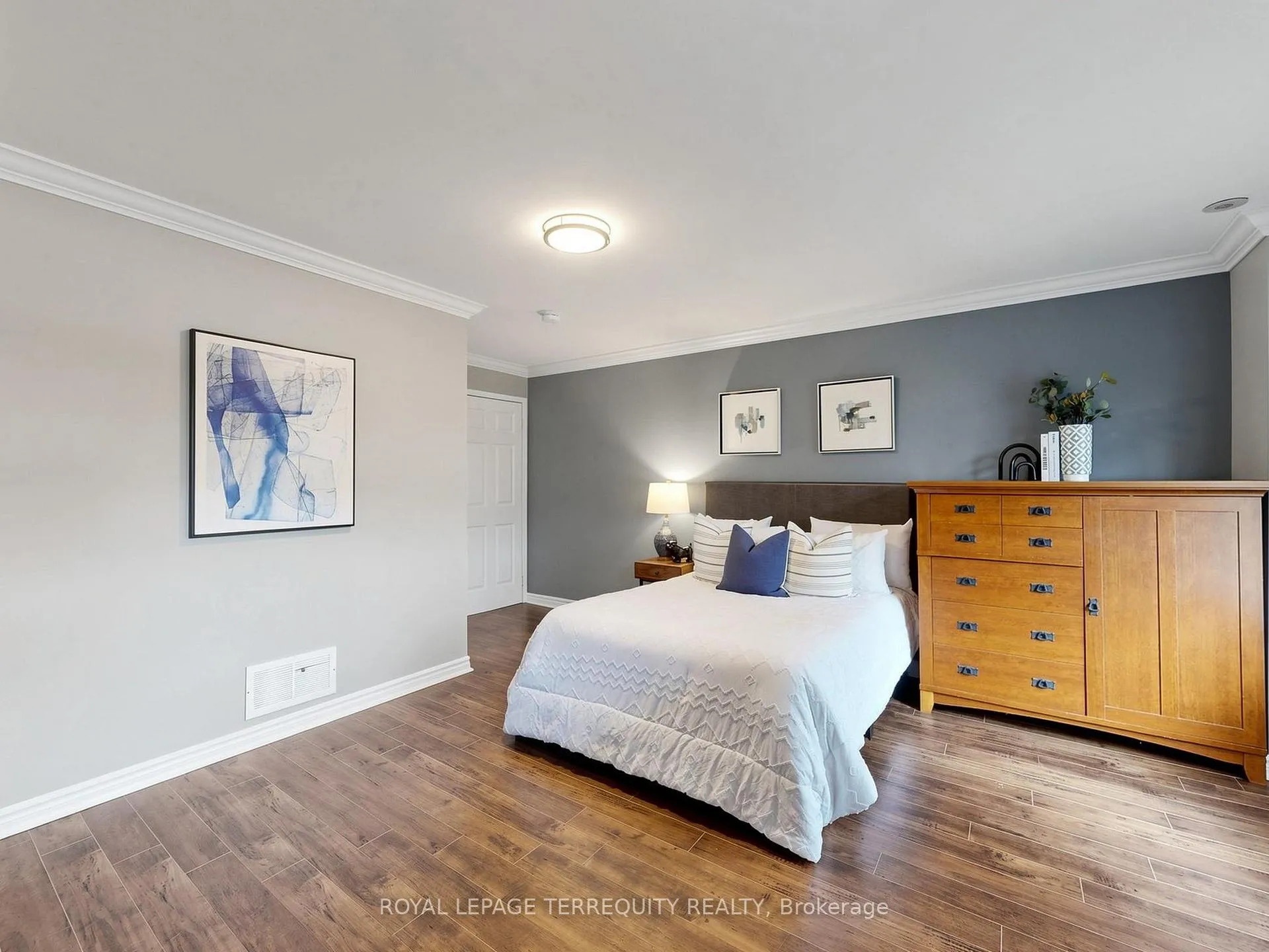 Photo 32 of 61 Sprucedale Way, Whitby, Pringle Creek — HOMEH