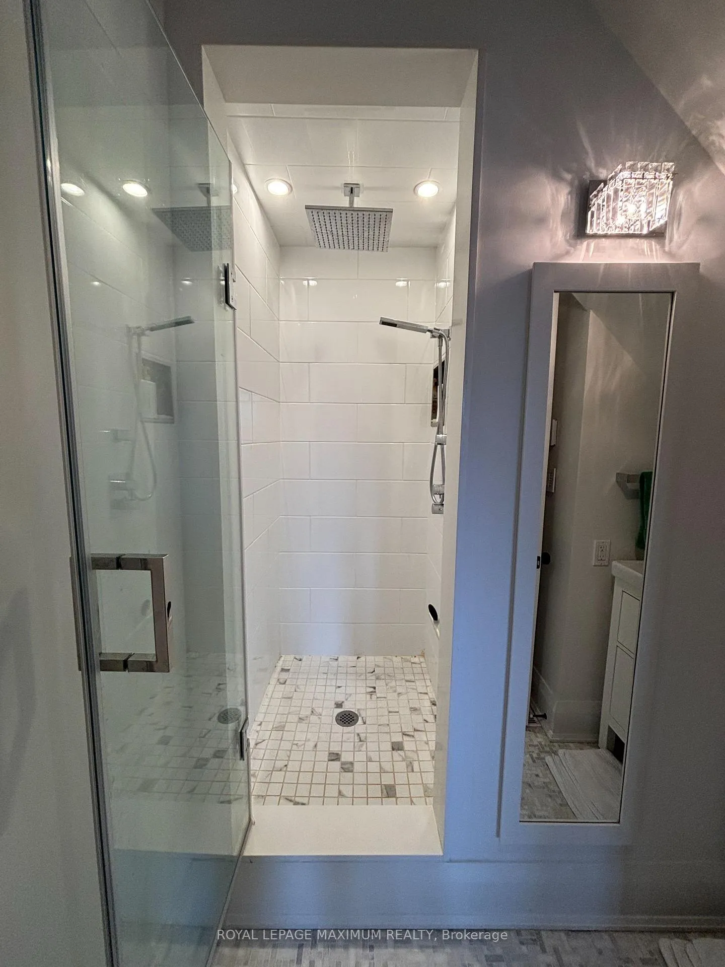 Photo 24 of 47 Vermont Avenue, Toronto, The Annex — HOMEH