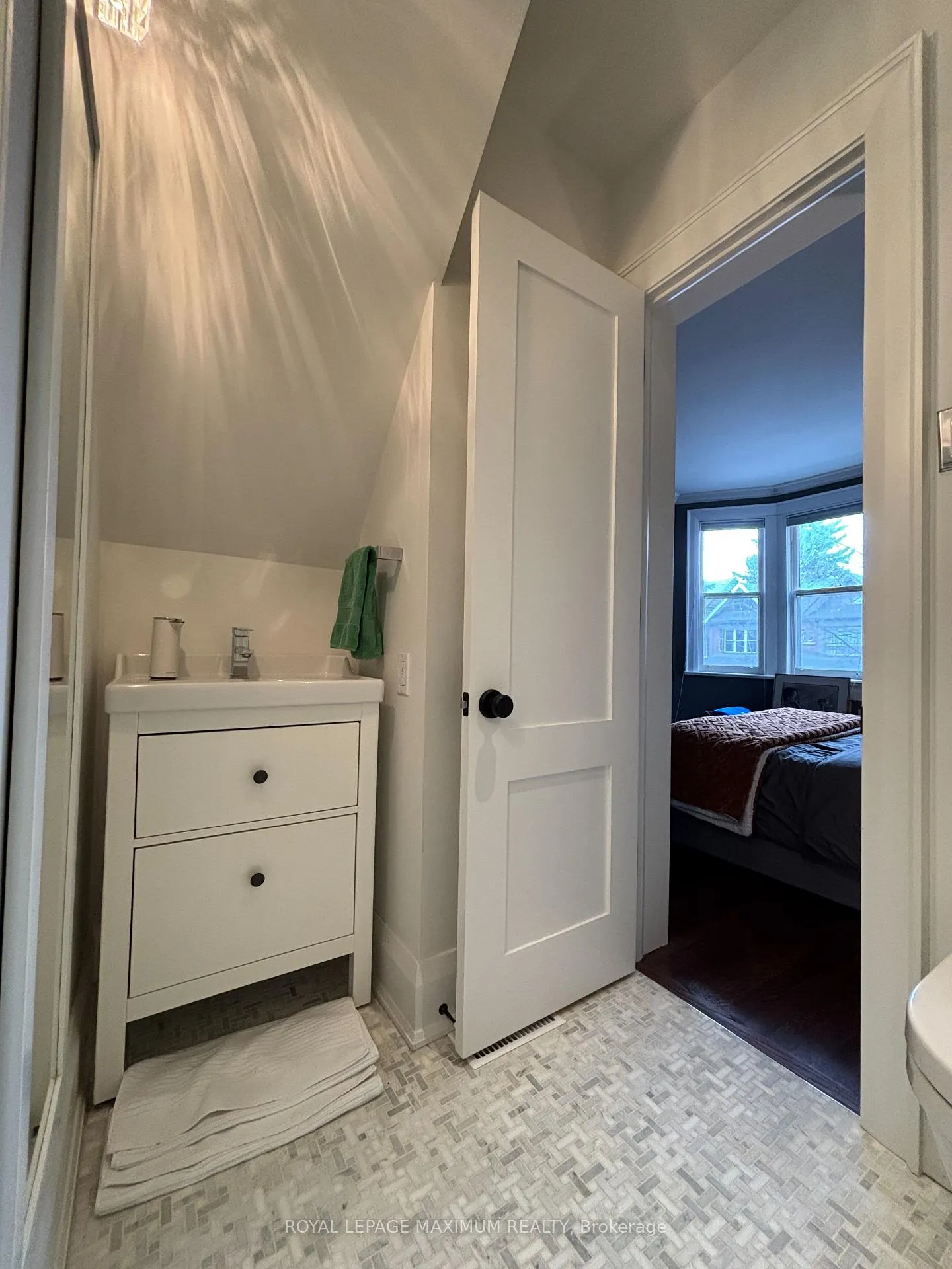 Photo 25 of 47 Vermont Avenue, Toronto, The Annex — HOMEH