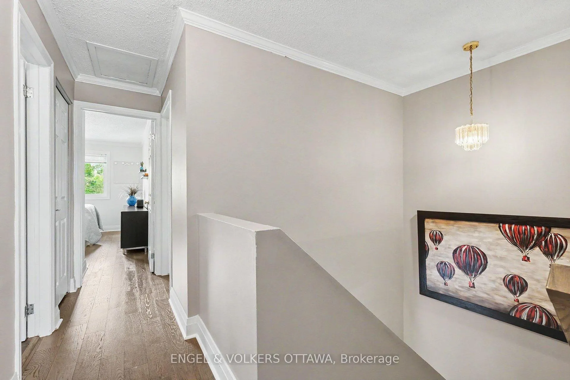 Photo 14 of 37 Gentle Gate Crescent, Ottawa, Hunt Club Park/Greenboro — HOMEH