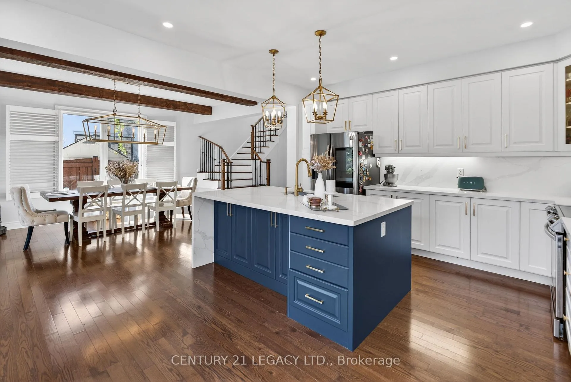 Photo 2 of 33 Andretti Crescent, Brampton, Credit Valley — HOMEH