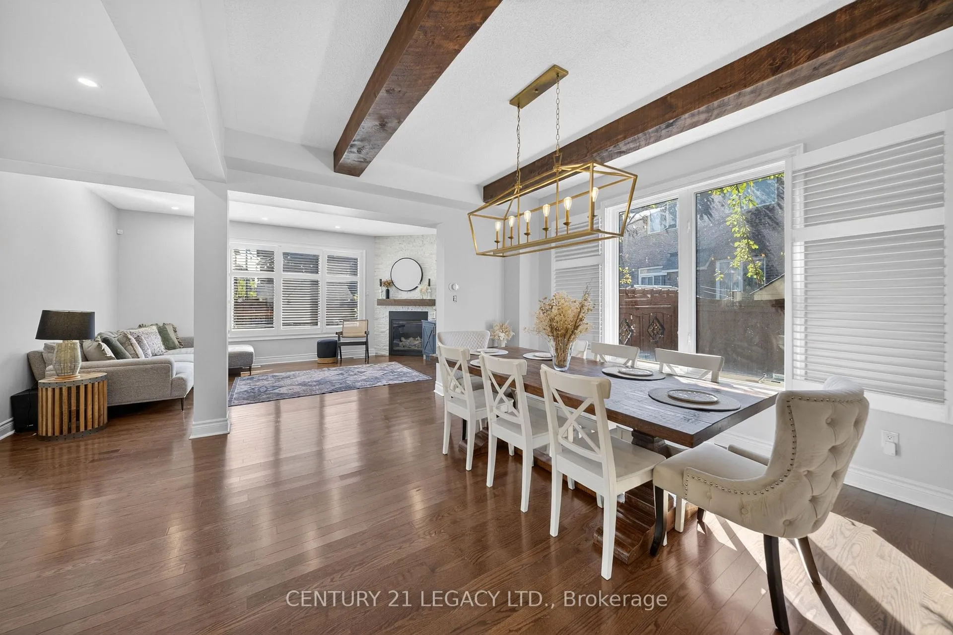 Photo 6 of 33 Andretti Crescent, Brampton, Credit Valley — HOMEH