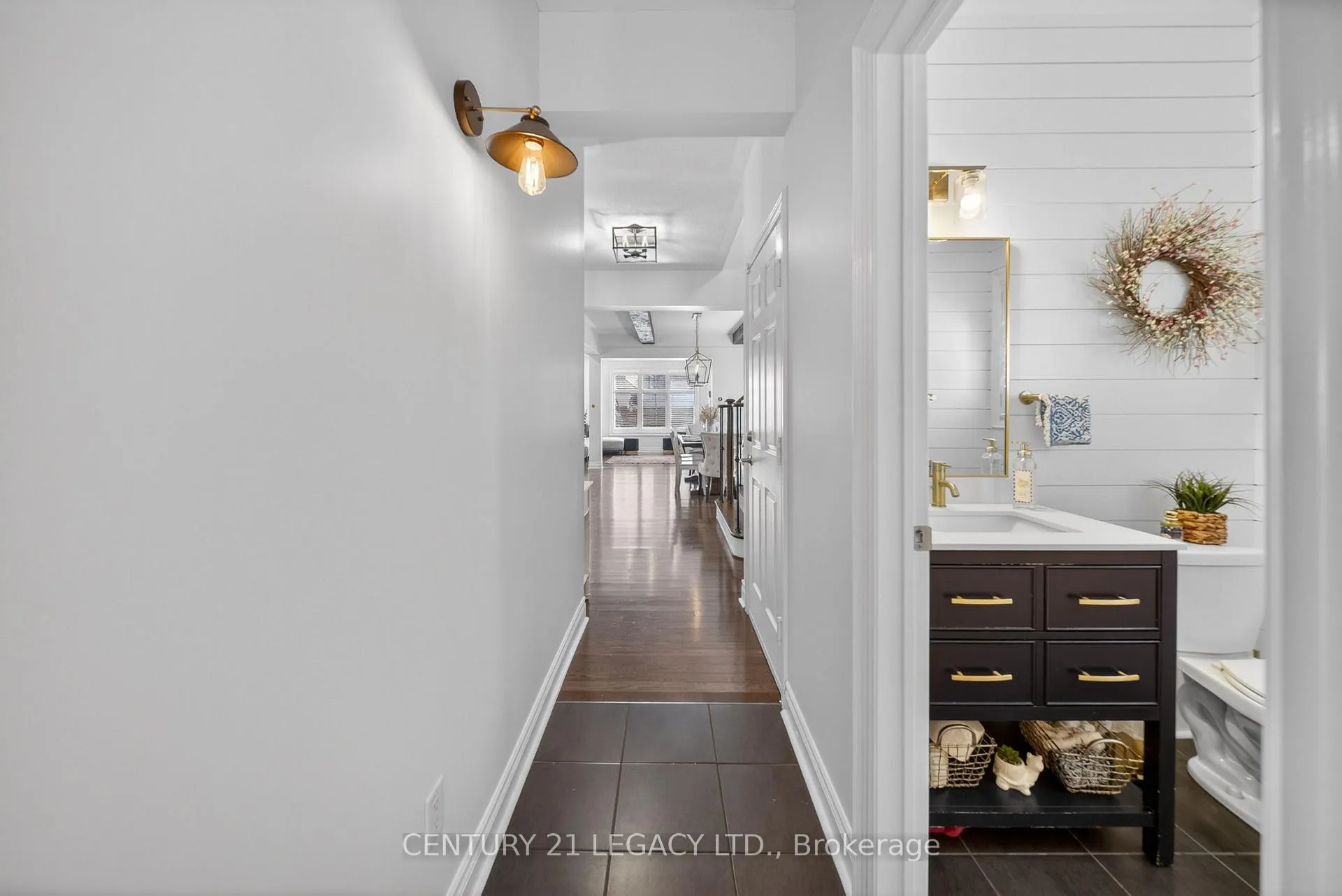 Photo 11 of 33 Andretti Crescent, Brampton, Credit Valley — HOMEH